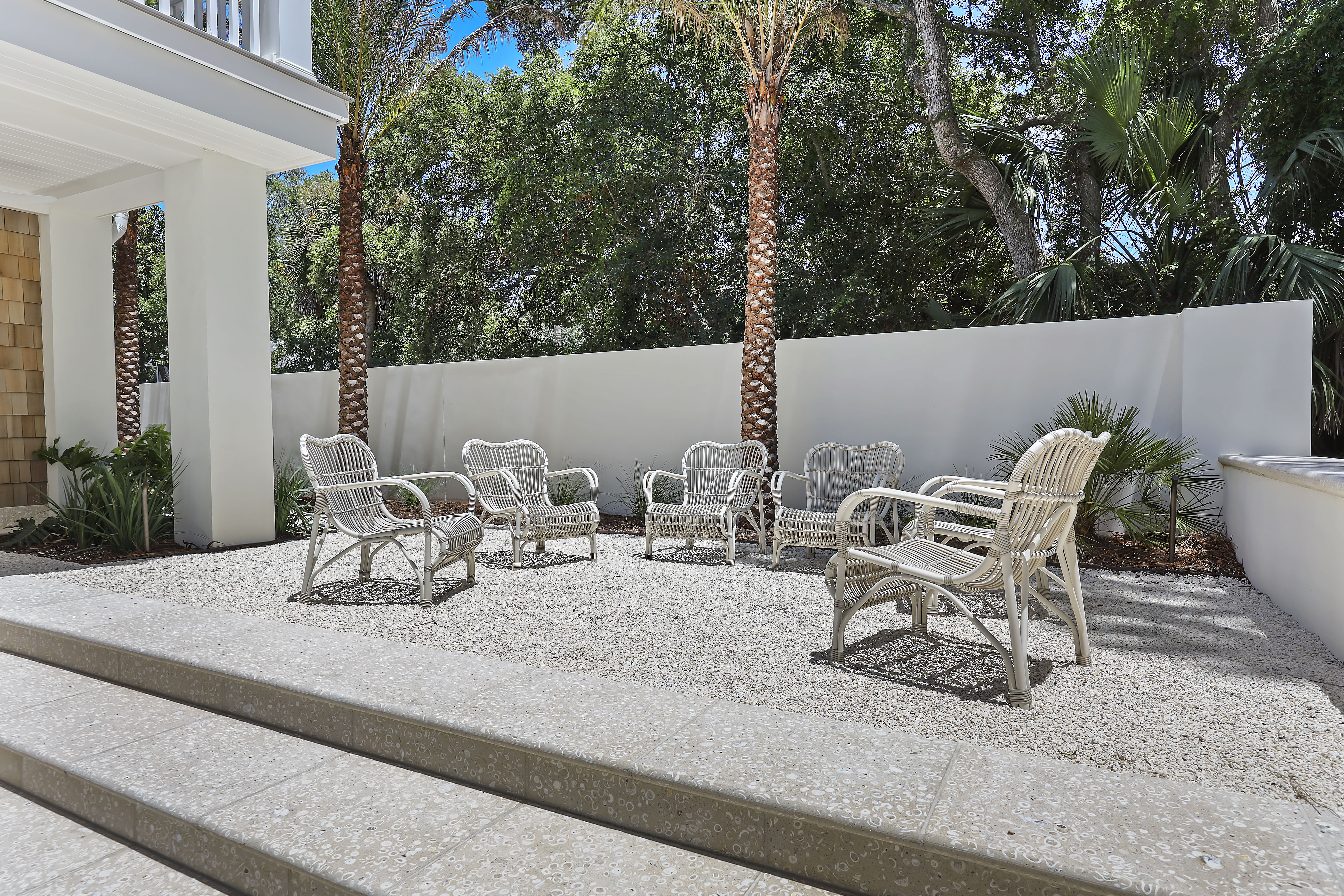 10 Cassina | Outdoor seating