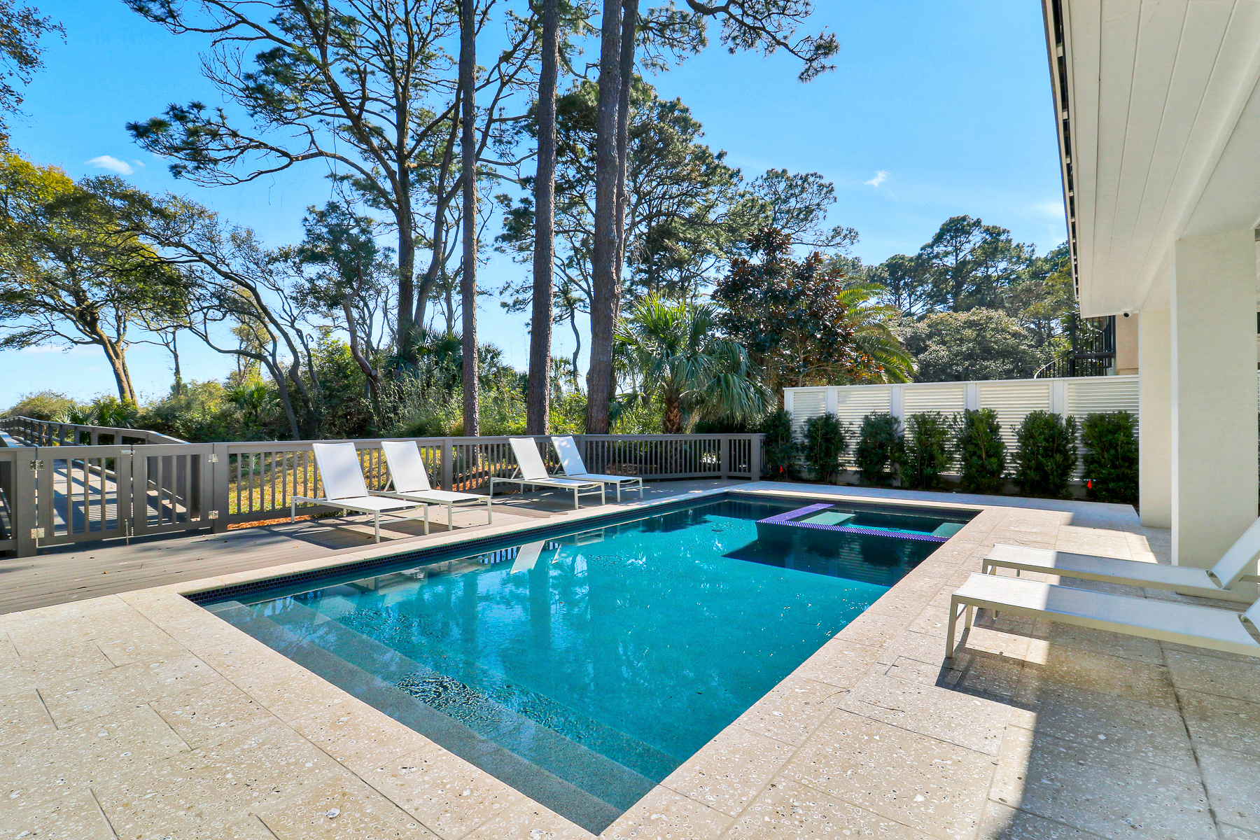 10 Cassina | Stunning Pool w/ private beach access