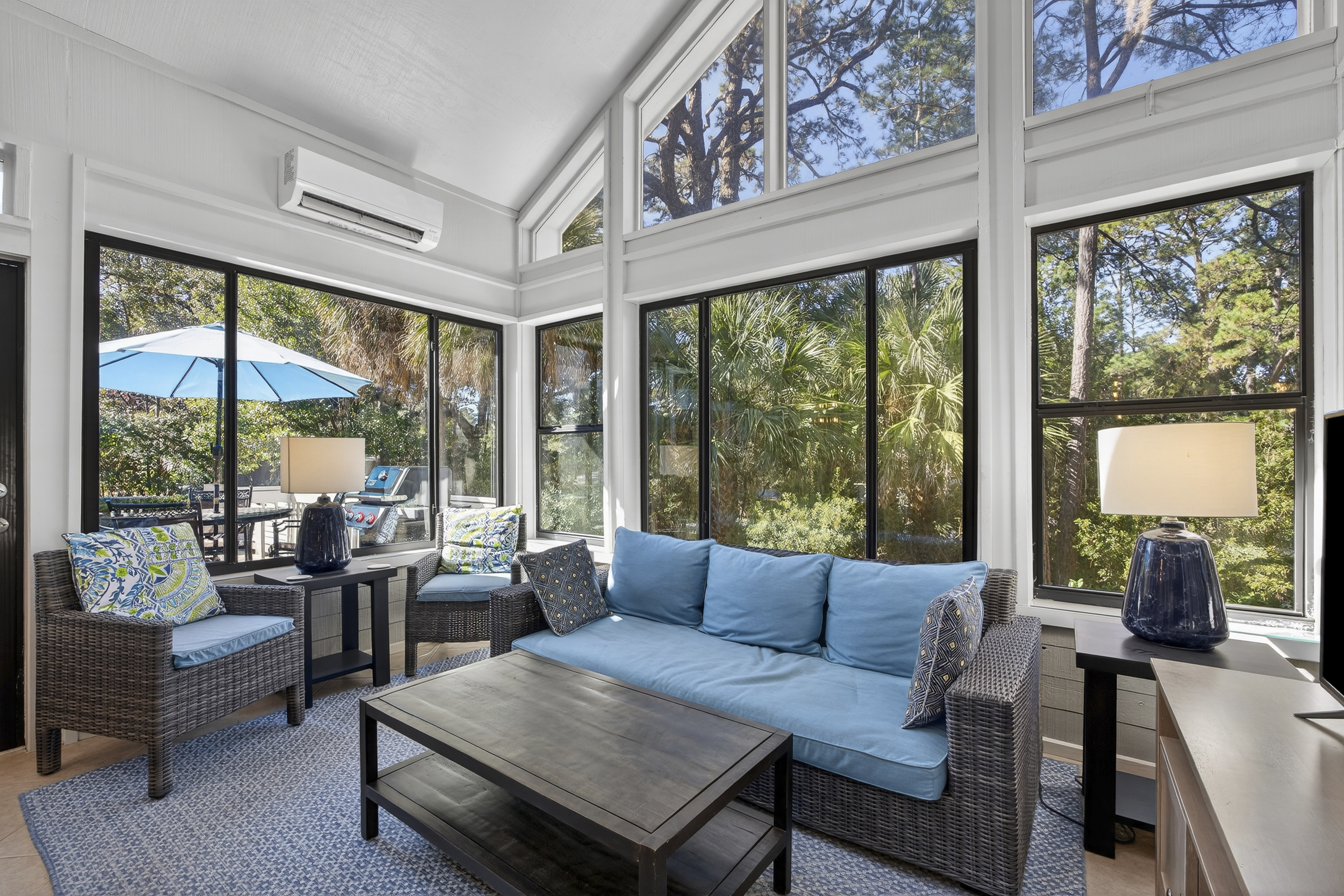 36 Red Oak | Carolina Room w/ ample seating & smart tv