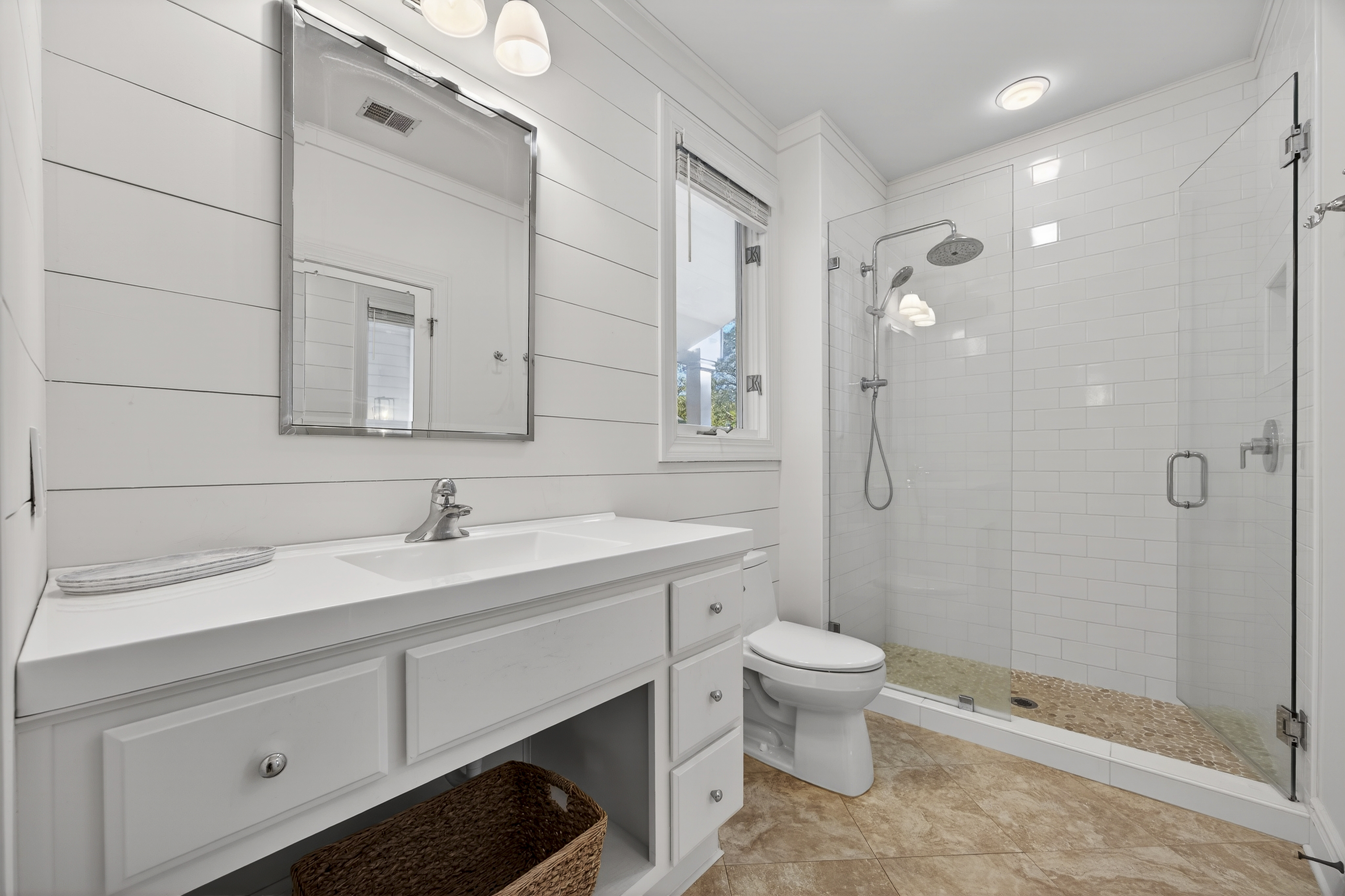 36 Red Oak | Bedroom 2 Bathroom w/ shower