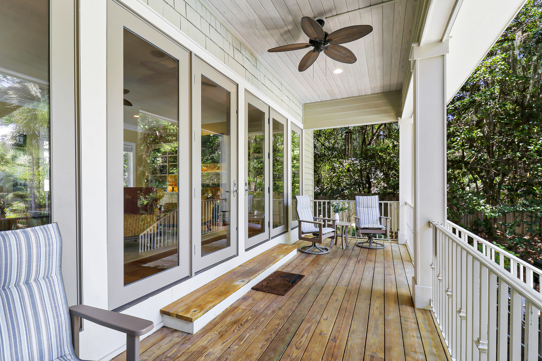 2 Royal Tern | Large Wrap-Around Porch