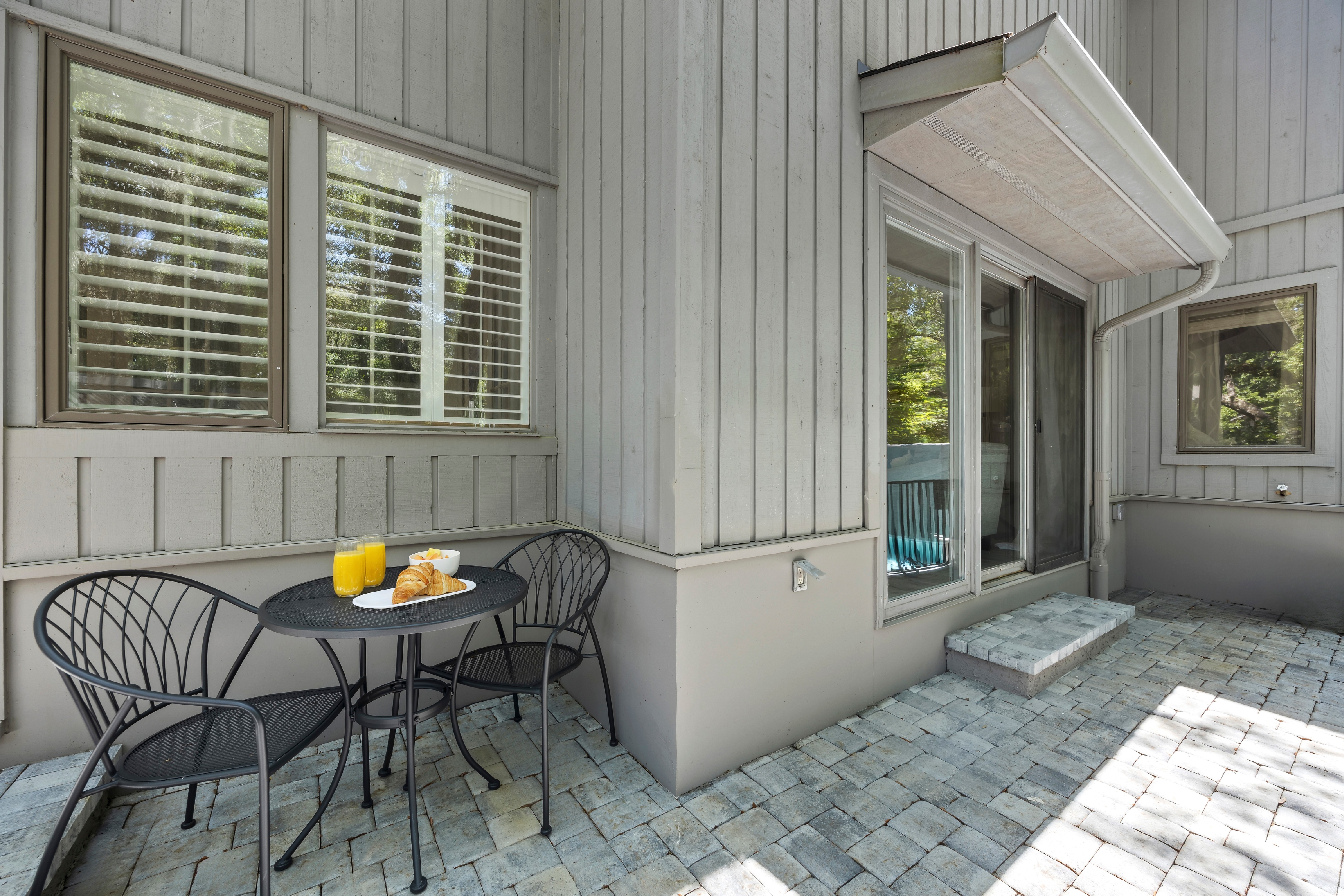7 Hollyberry Lane | Enjoy breakfast by the brand new pool