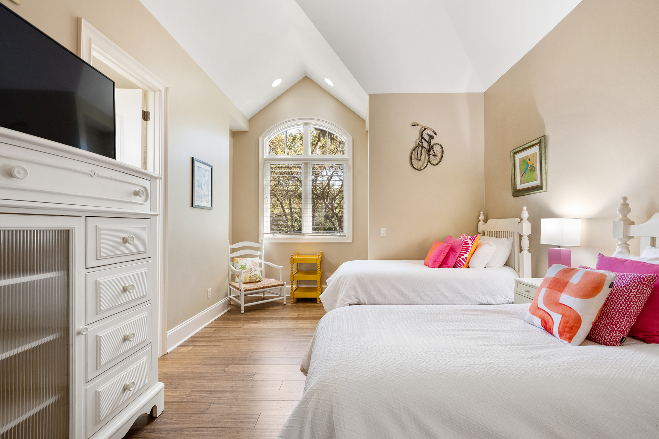 30 Ruddy Turnstone | Bedroom 2 two twin beds
