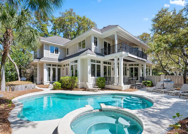 30 Ruddy Turnstone | Ruddy Retreat