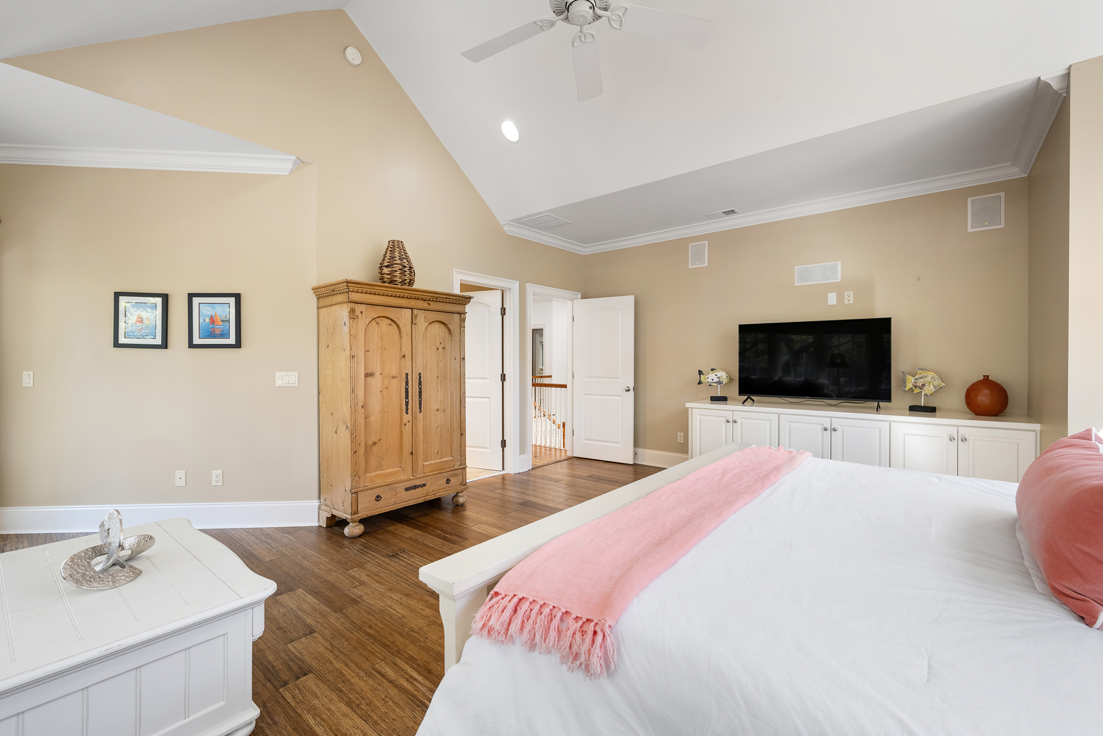 30 Ruddy Turnstone | Bedroom 3 King Bed w/ private balcony