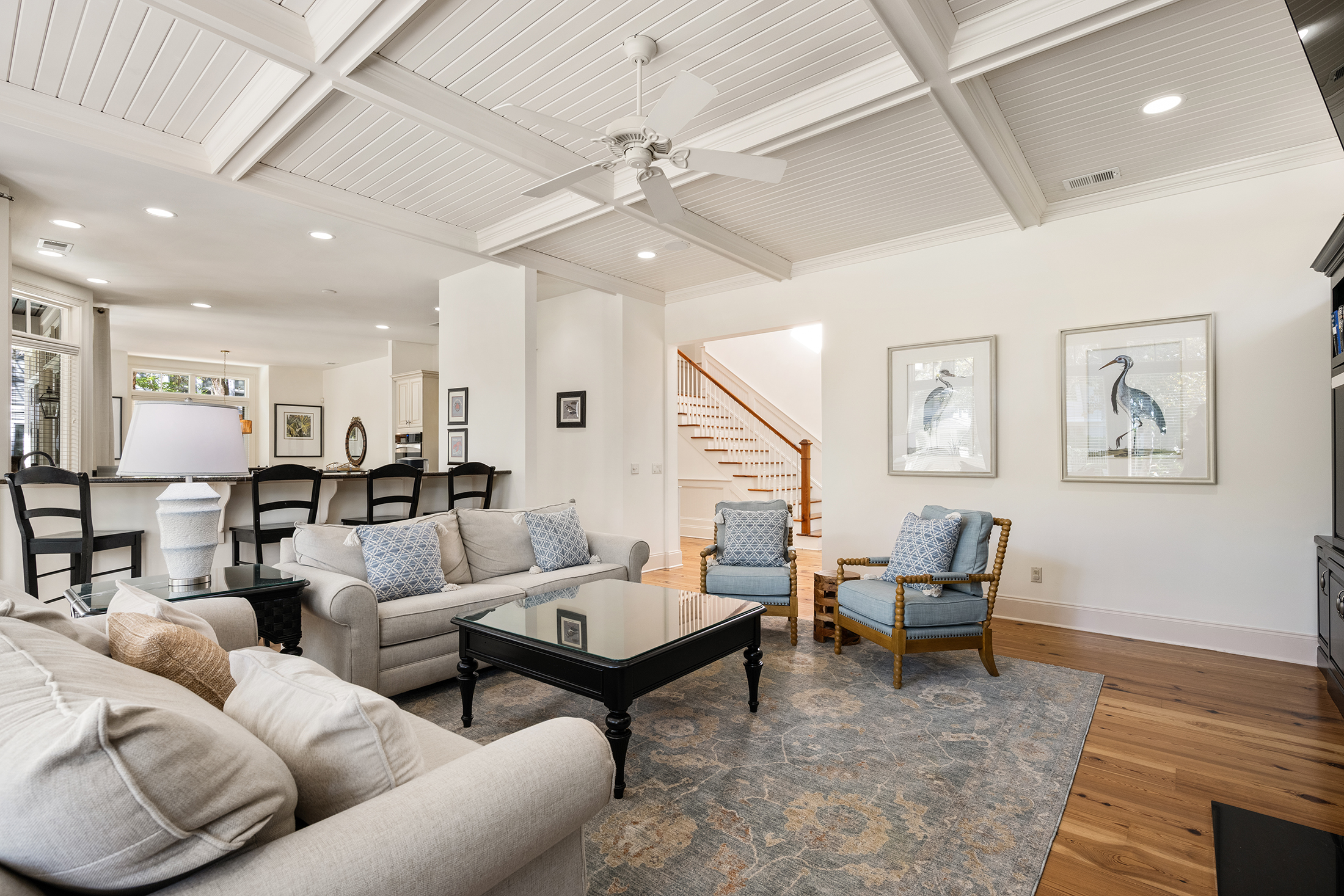 30 Ruddy Turnstone | Living room w/ ample seating