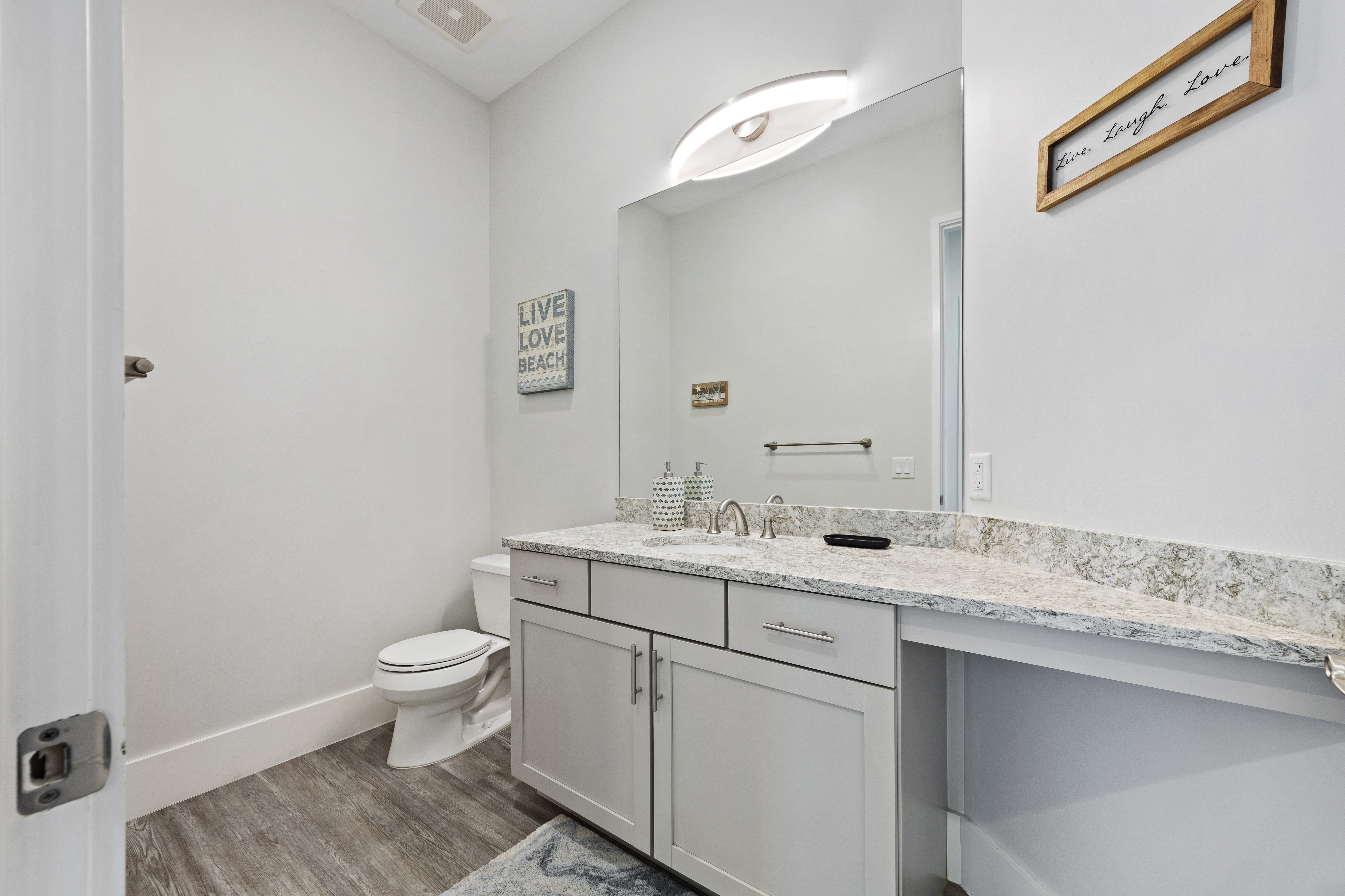 103 Dune Lane | 1st floor half bathroom