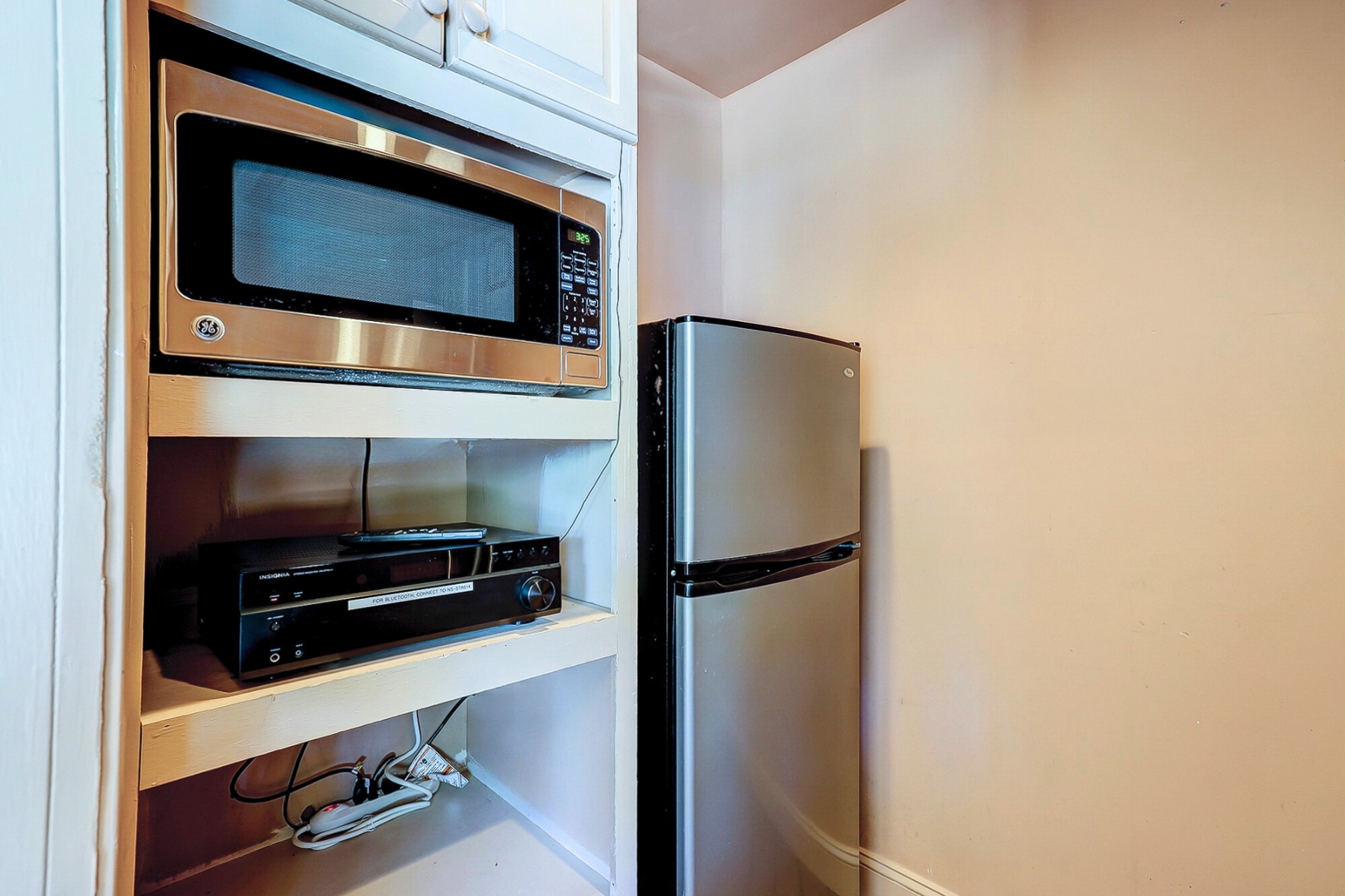 162 Mooring Buoy | Poolside Cabana Bar fridge and microwave