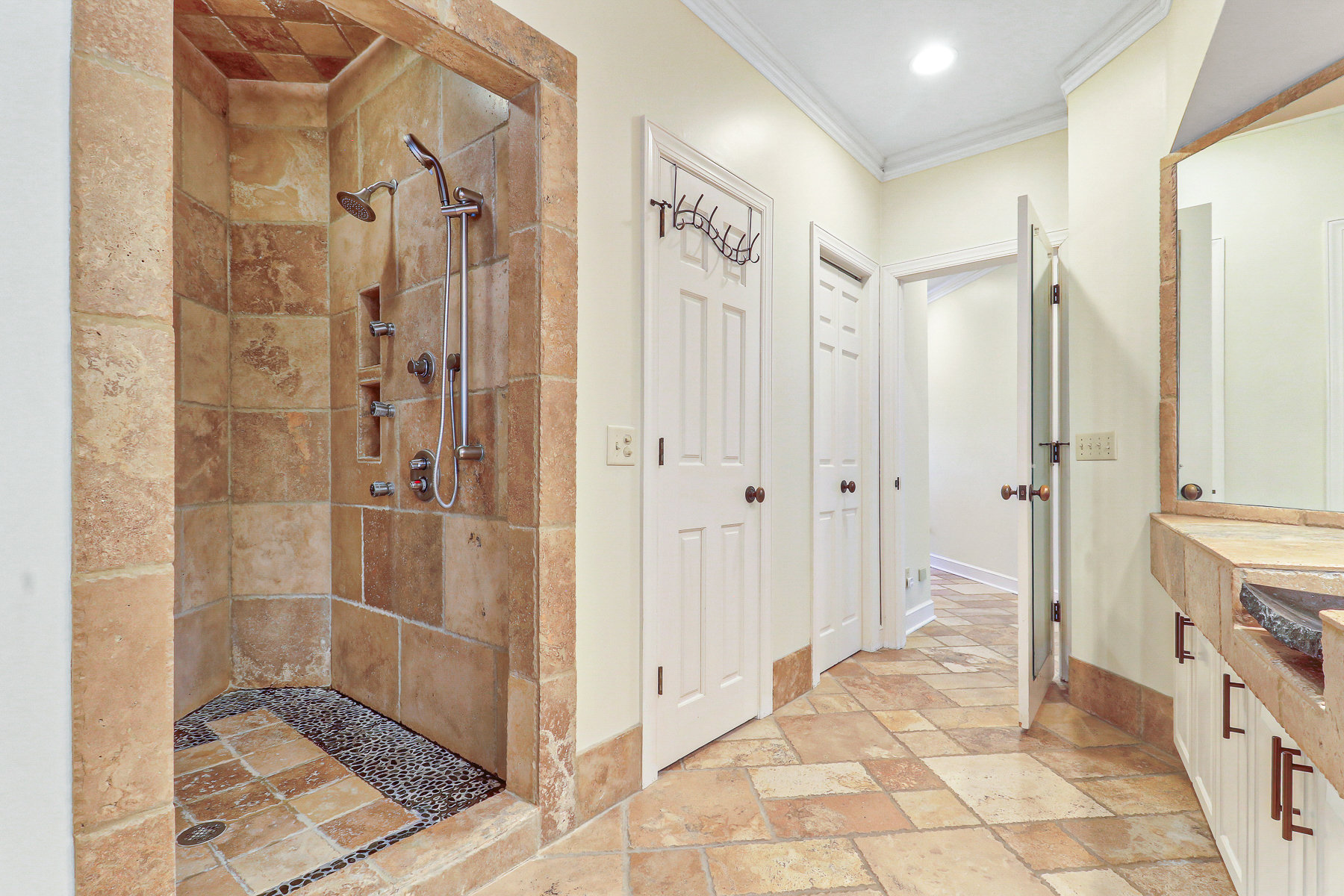 162 Mooring Buoy | Primary bath w/ tub & walk-in shower