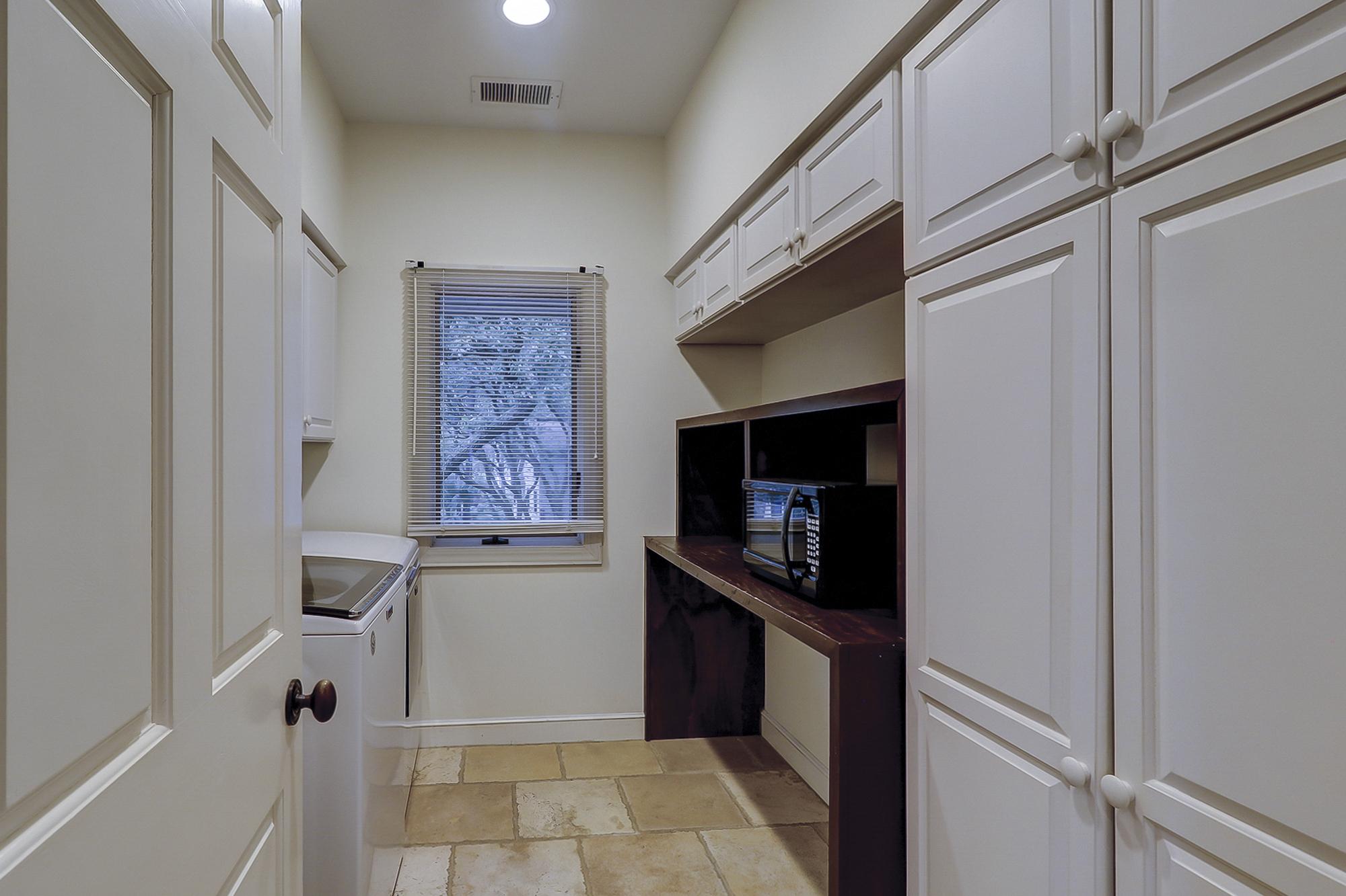 162 Mooring Buoy | In house laundry