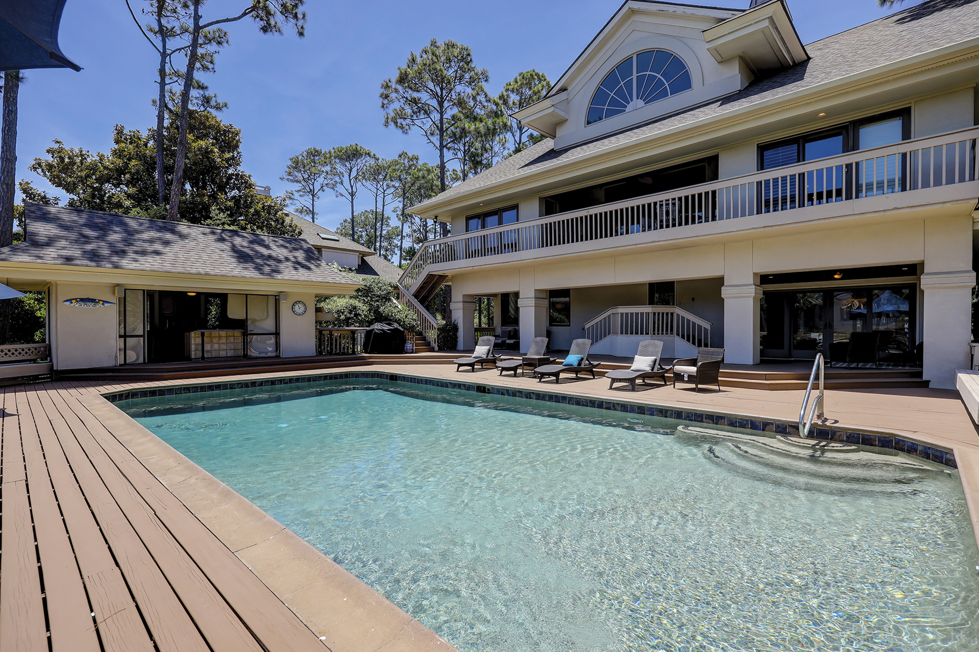 162 Mooring Buoy | Massive pool deck w/ cabana bar