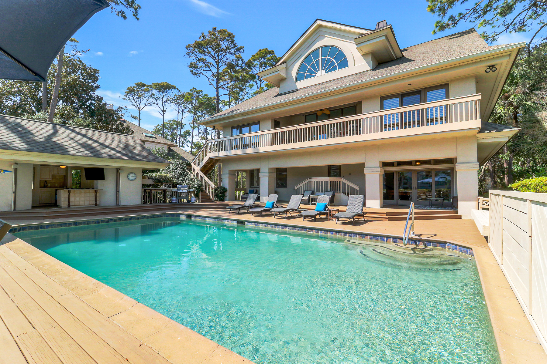 162 Mooring Buoy | Massive pool deck w/ cabana bar