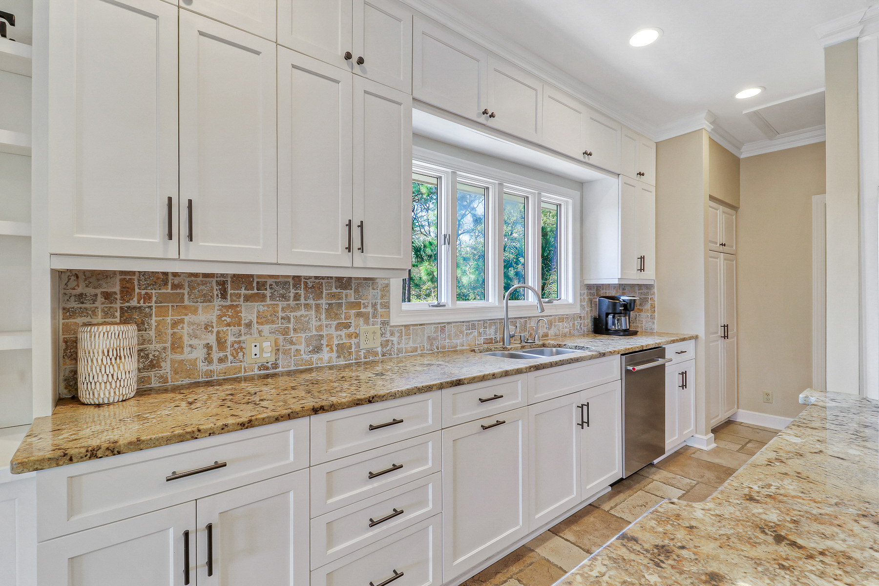 162 Mooring Buoy | Kitchen w/ massive island & granite counters