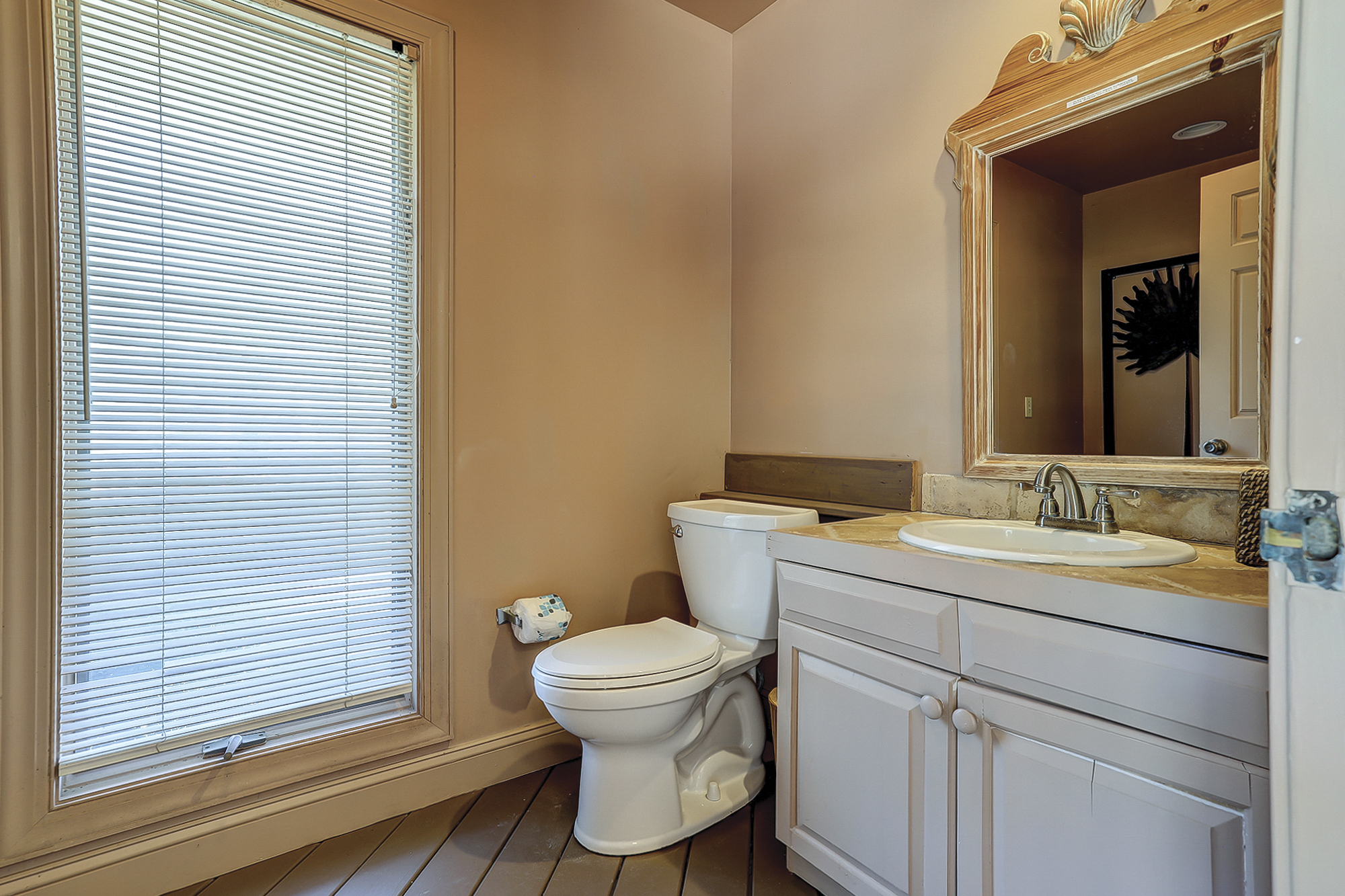 162 Mooring Buoy | Cabana Bar Half Bathroom