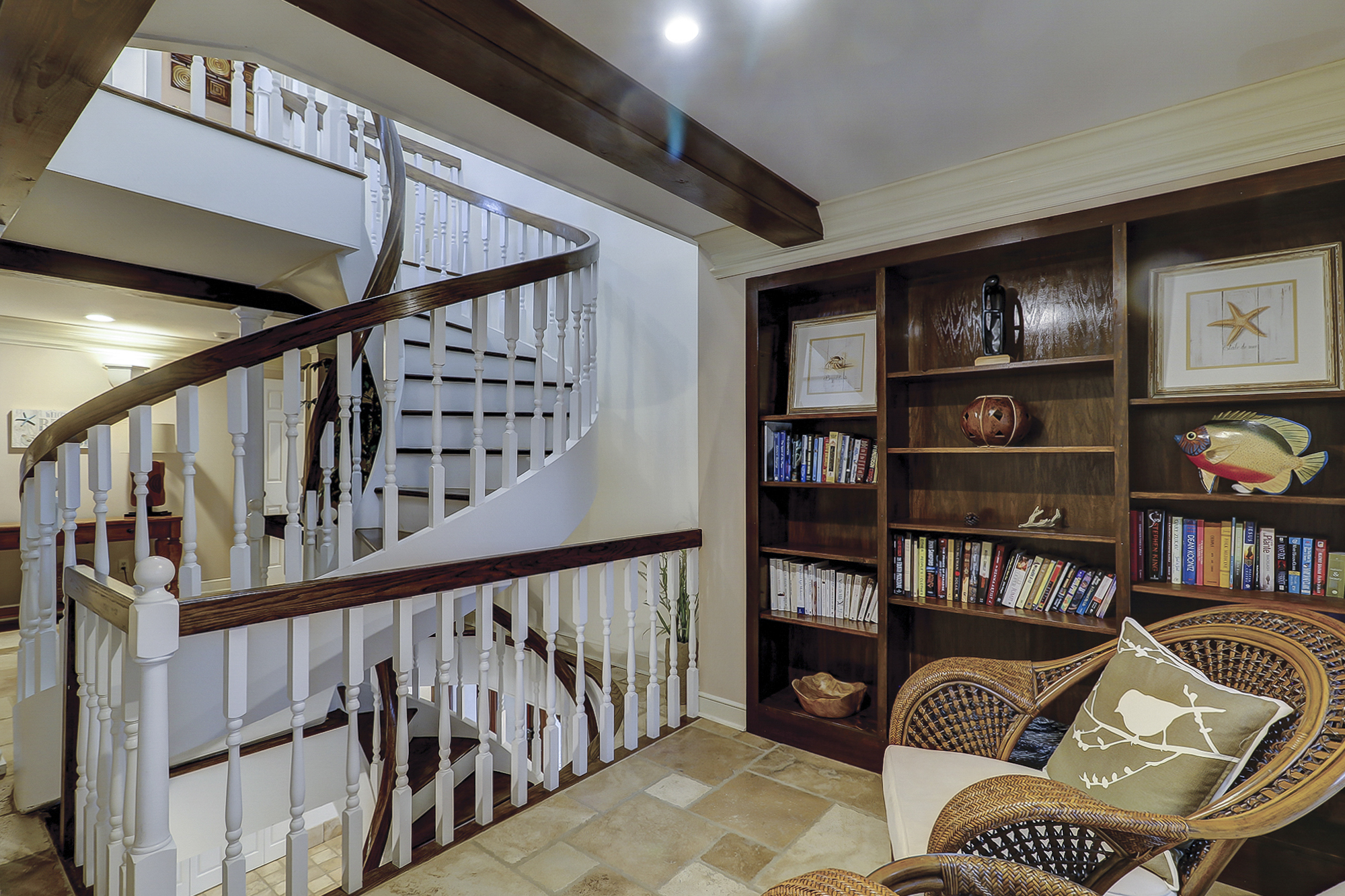 162 Mooring Buoy | Private study area