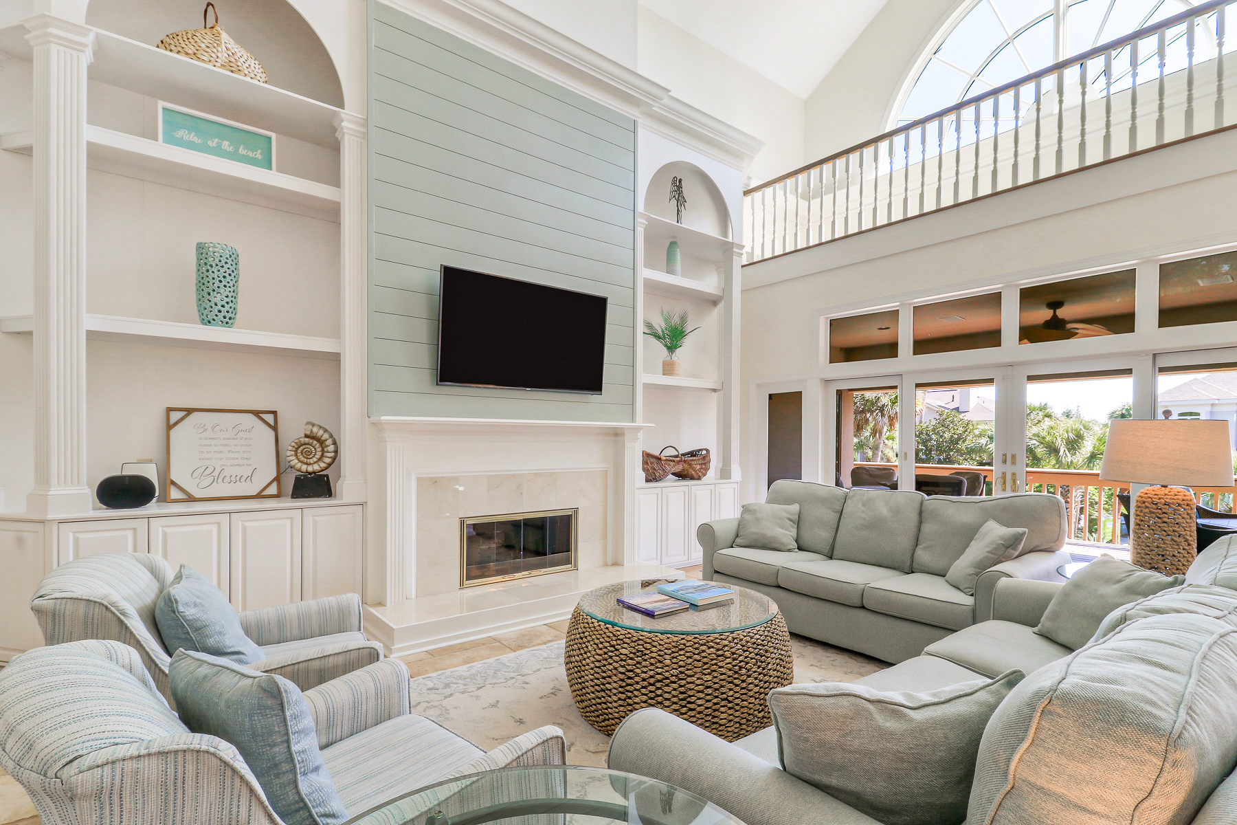 162 Mooring Buoy | Main Living Room w/ tv & pool views