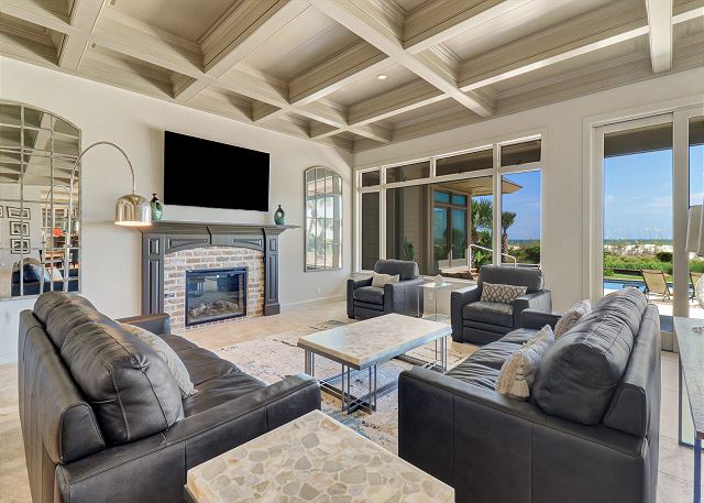 43 South Beach Lagoon 2