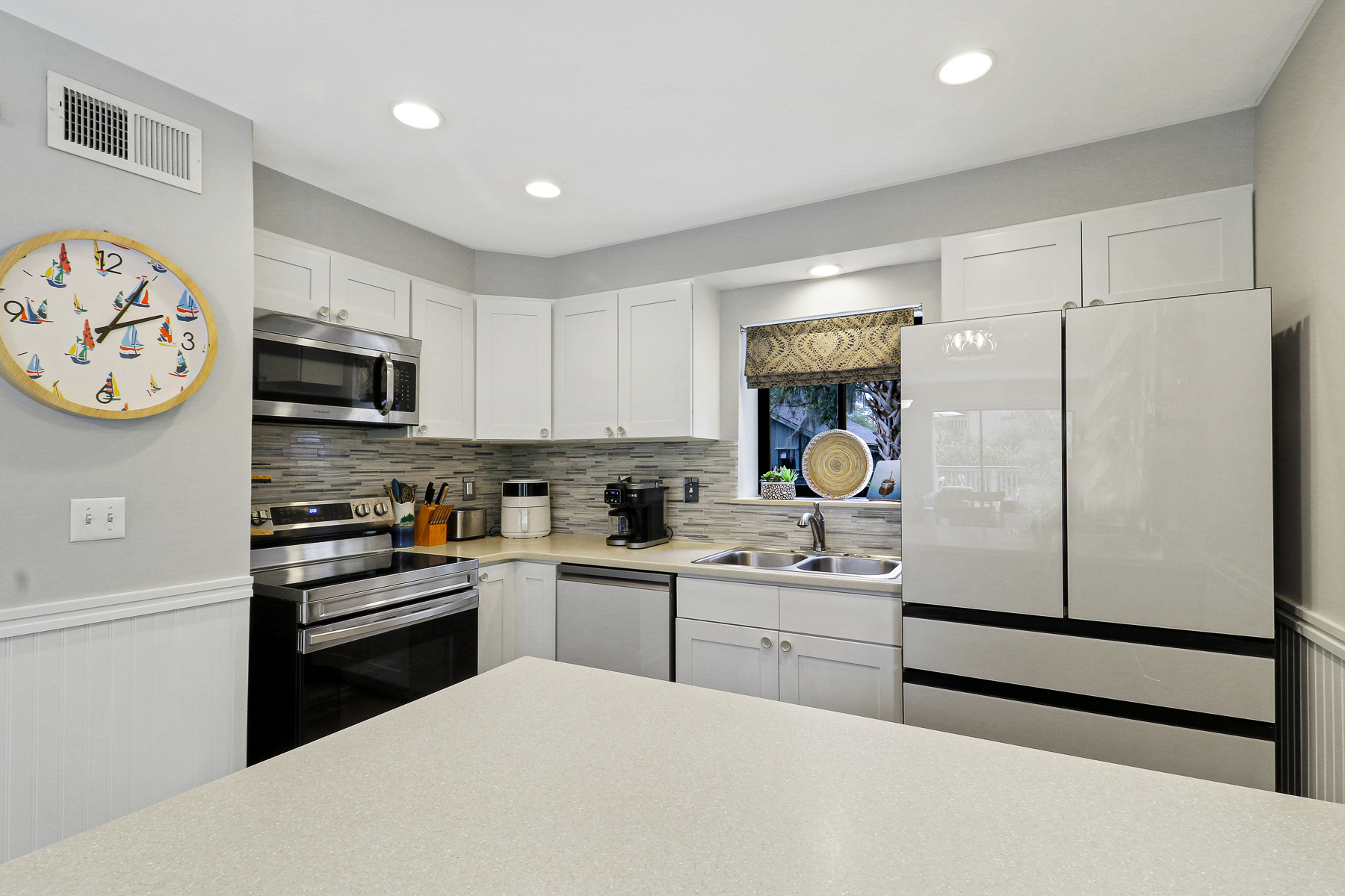 40 Hickory Cove | Kitchen w/ brand new appliances