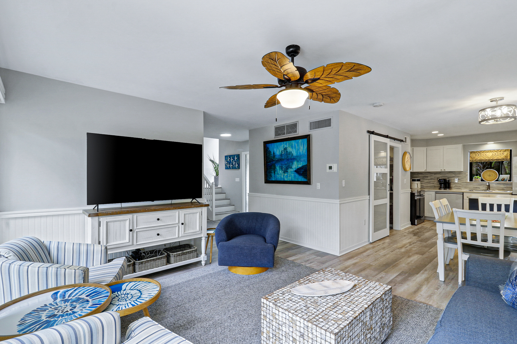 40 Hickory Cove | Stunning living room w/ balcony access