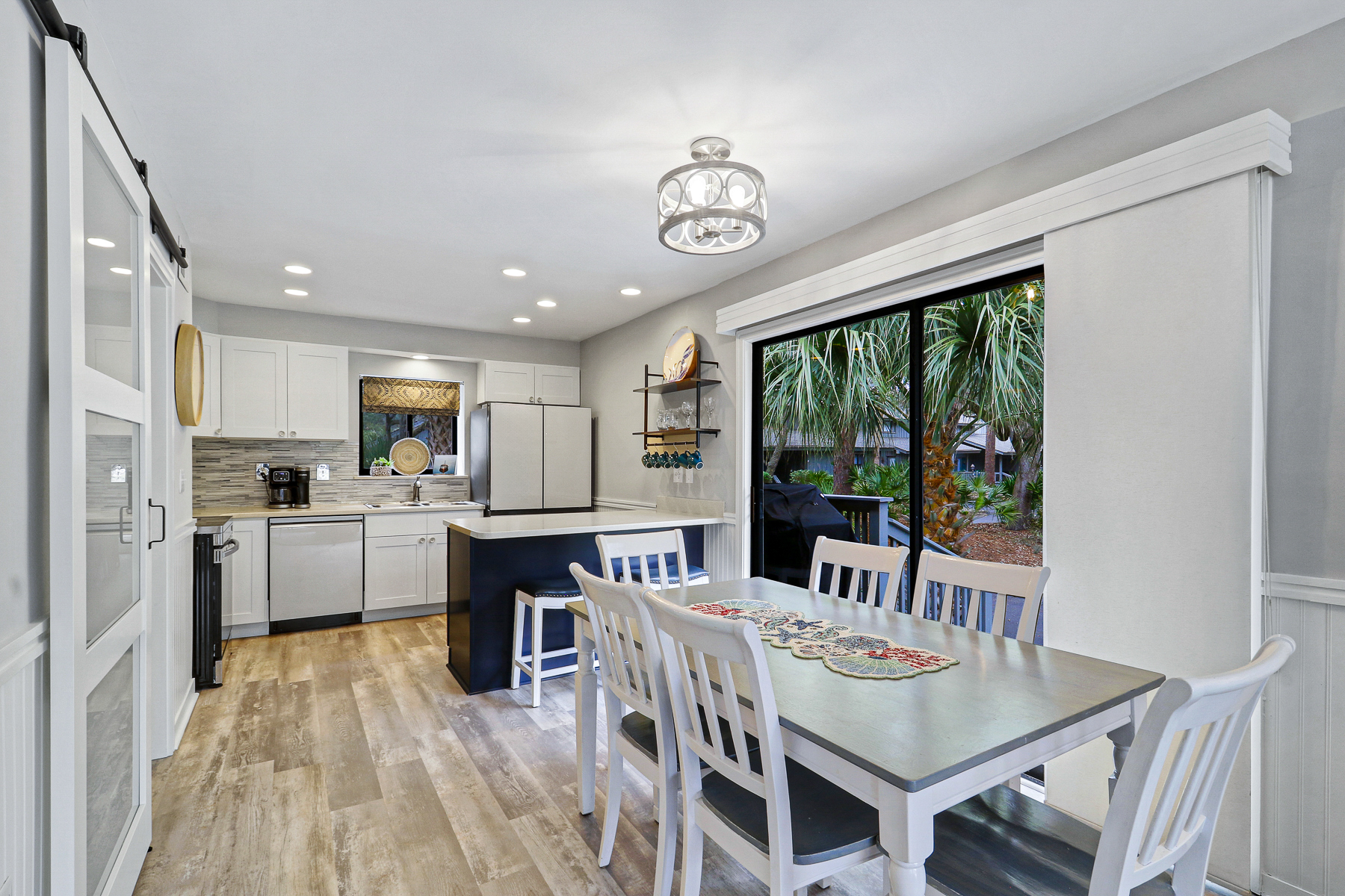 40 Hickory Cove | Dining area w/ seating for 6