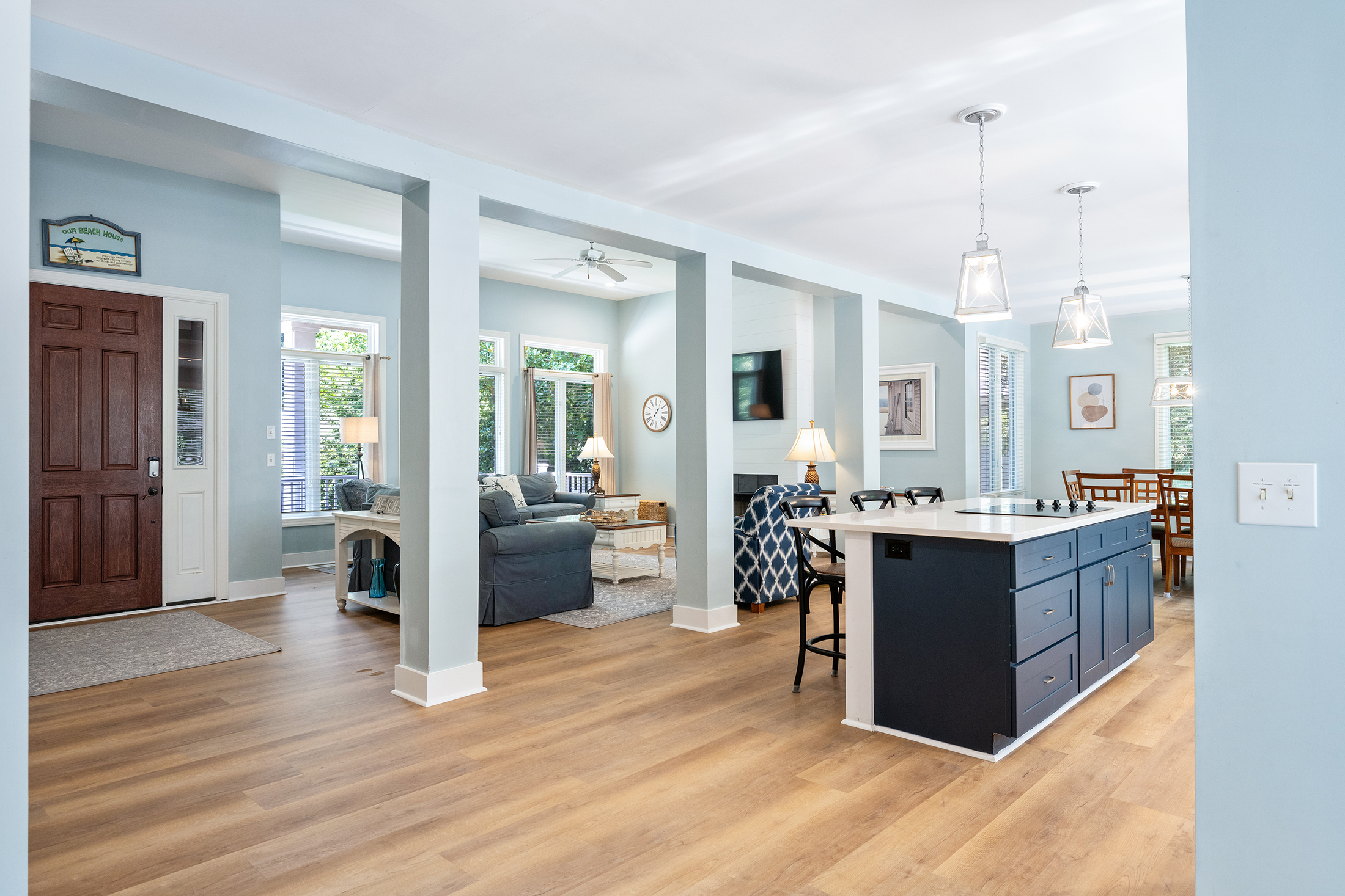 3 Cartgate | Main living and dining space