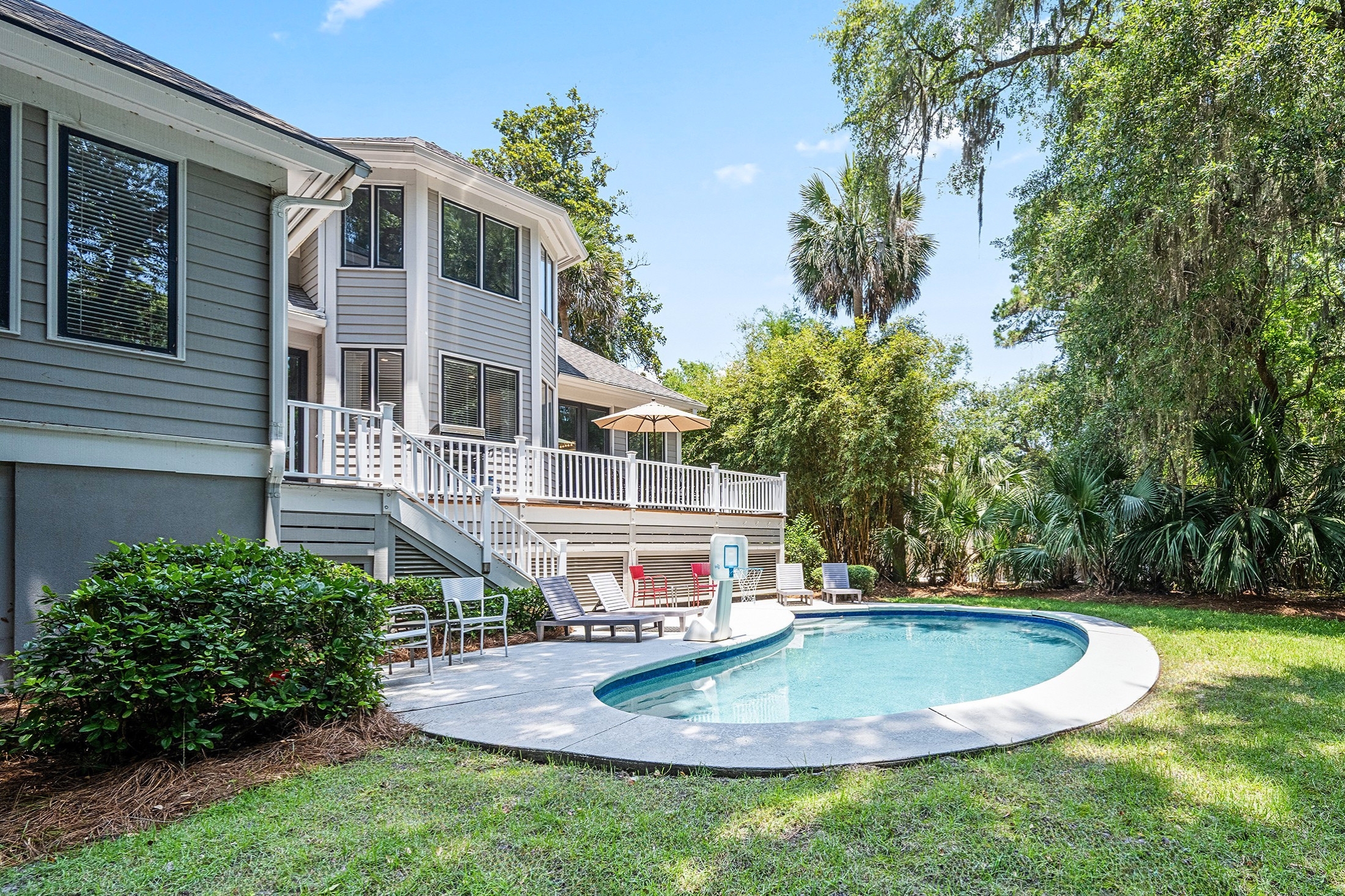 3 Cartgate | Private backyard w/ pool and grill