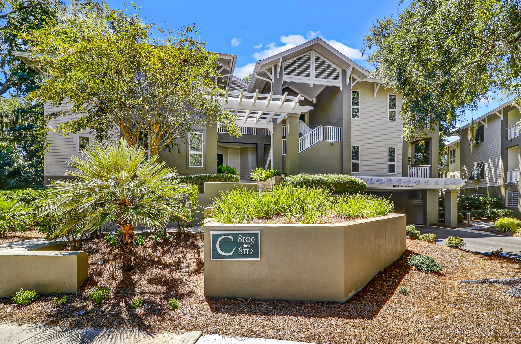 8110 Wendover Dunes | Exterior