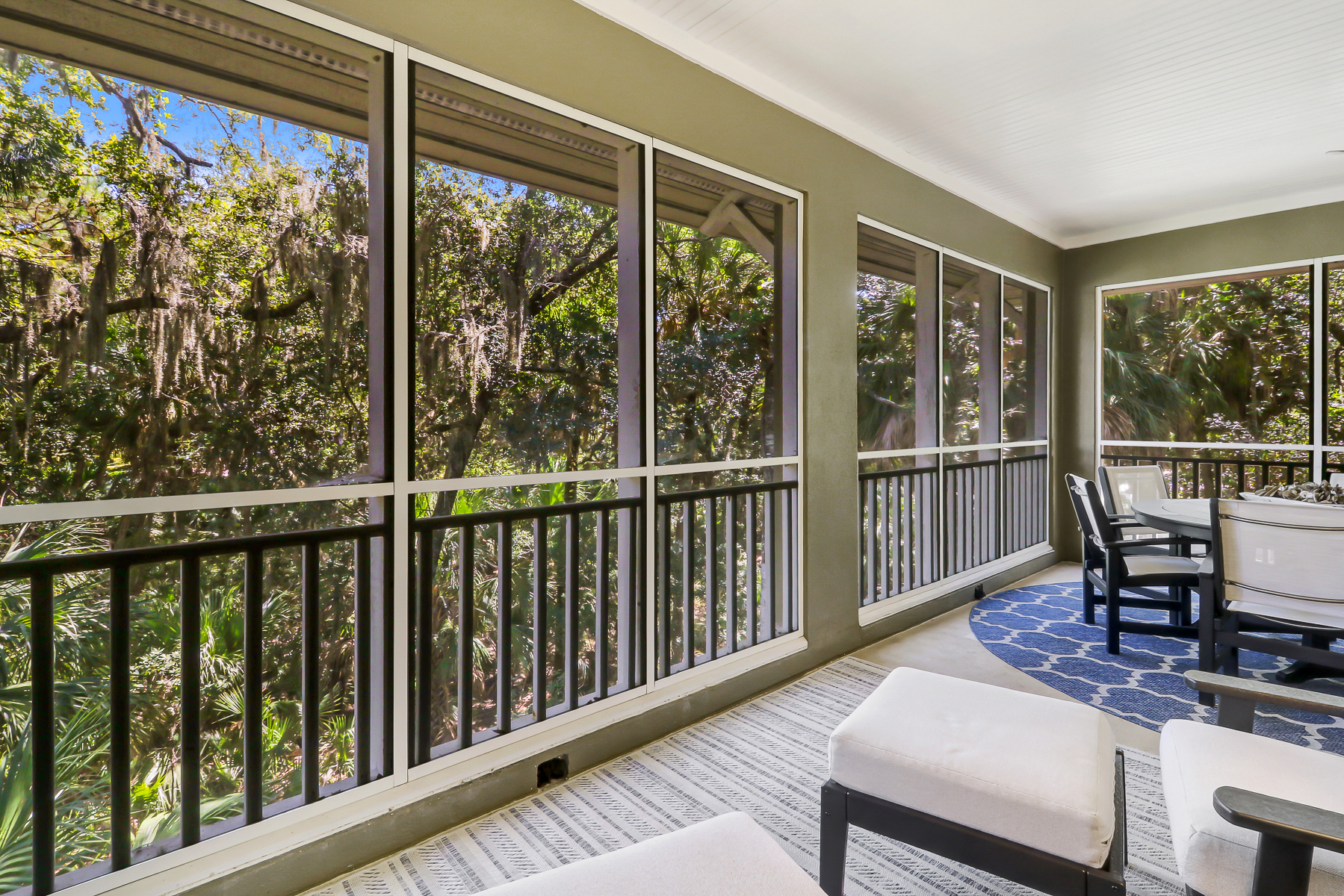 8110 Wendover Dunes | Newly furnished screeded-in porch 