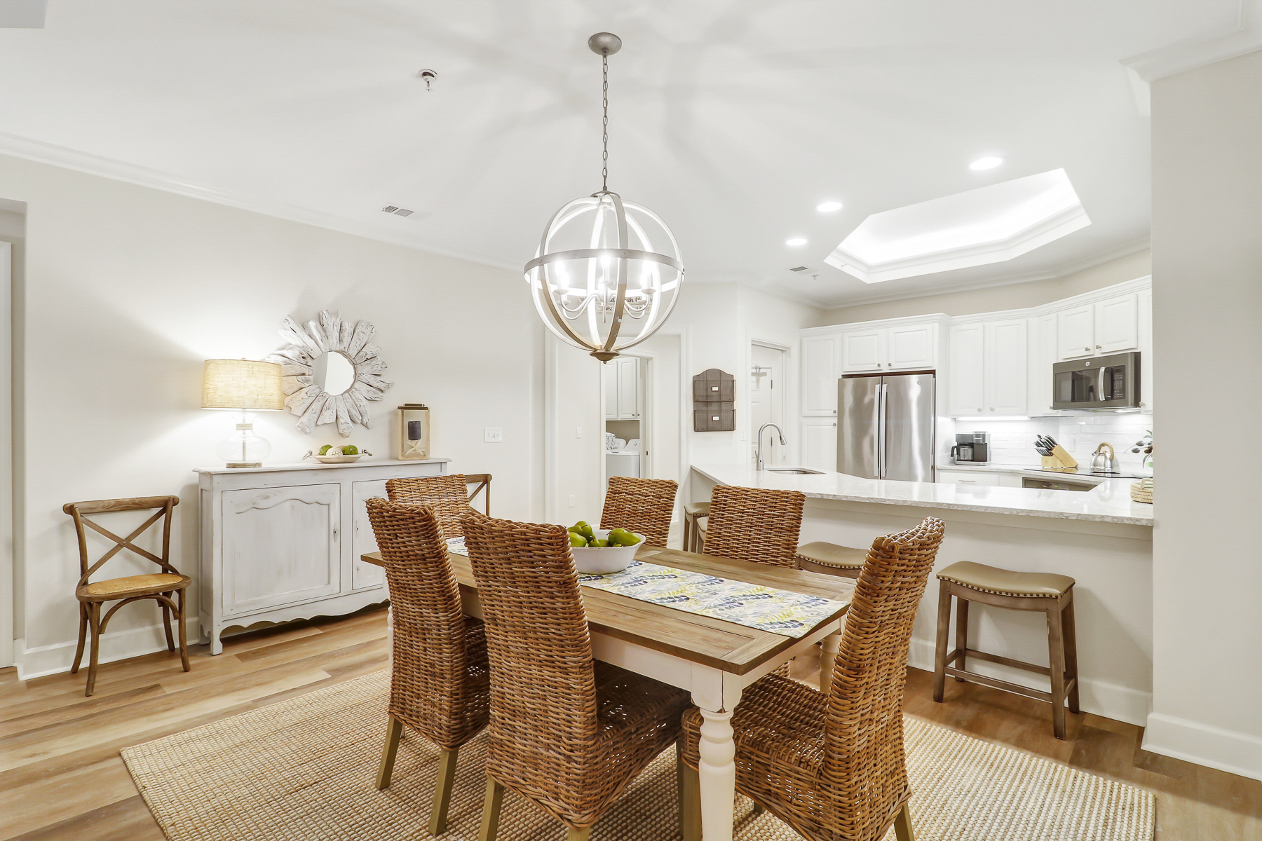 8110 Wendover Dunes | Dining area w/ seating for 6
