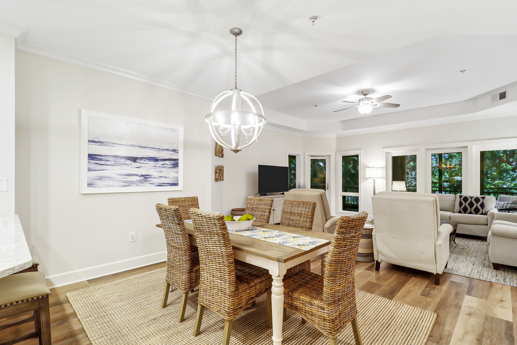 8110 Wendover Dunes | Dining area w/ seating for 6