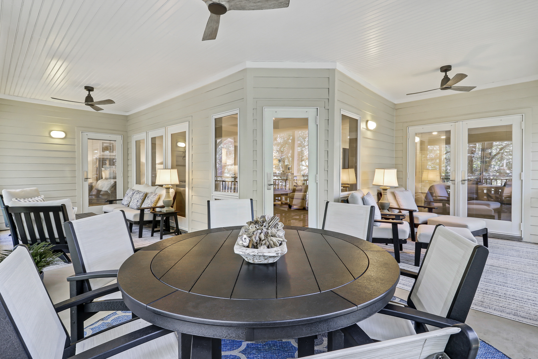 8110 Wendover Dunes | Newly furnished screeded-in porch 
