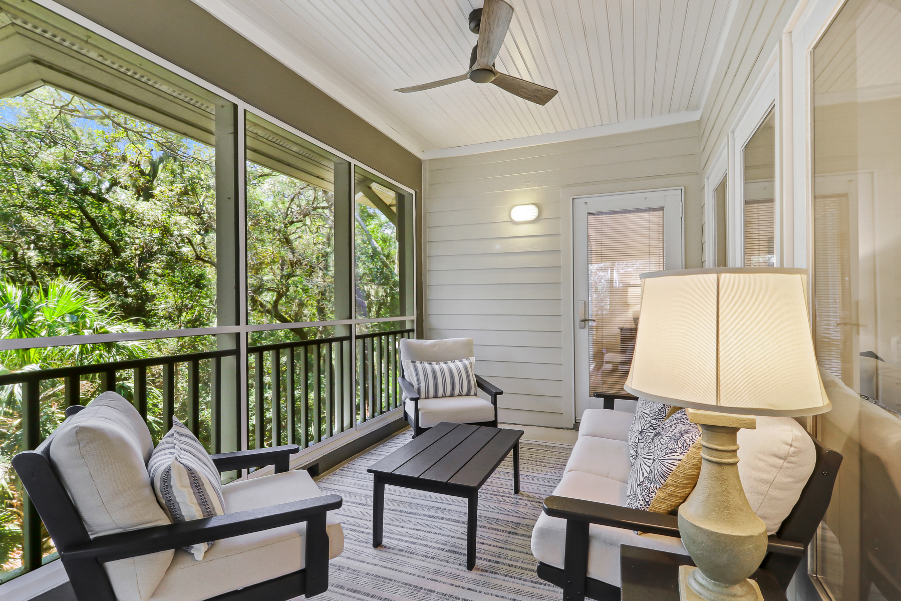 8110 Wendover Dunes | Newly furnished screeded-in porch 
