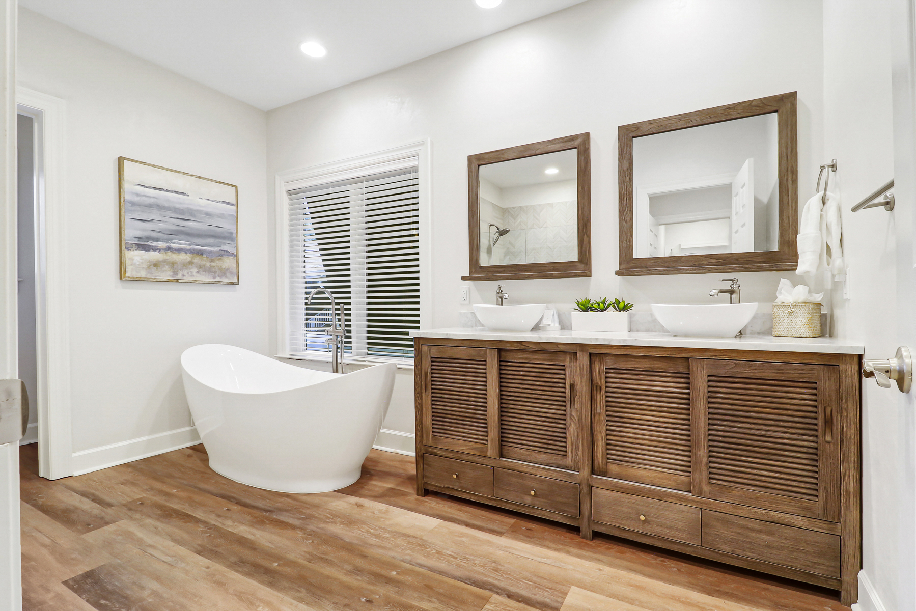8110 Wendover Dunes | Bedroom 2 Full Bathroom