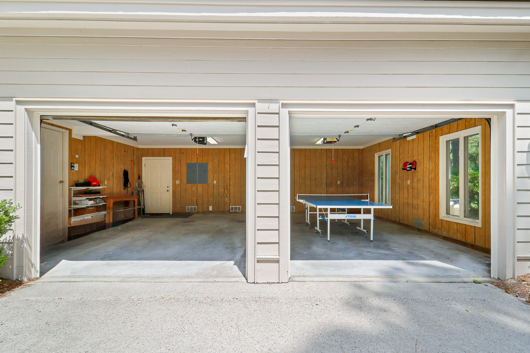 6 Gunnery | Garage w/ brand new ping pong table