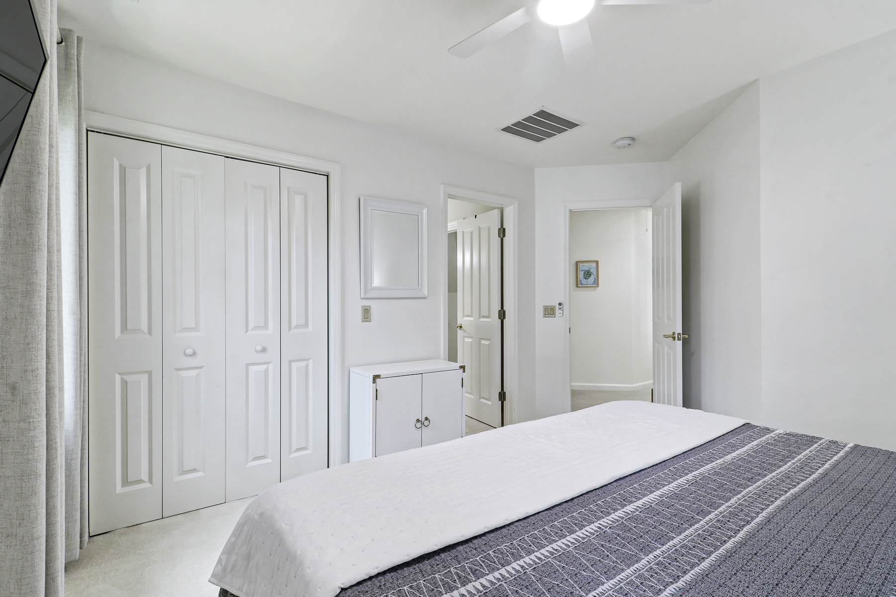 6 Gunnery | Bedroom 2 w/ King Bed
