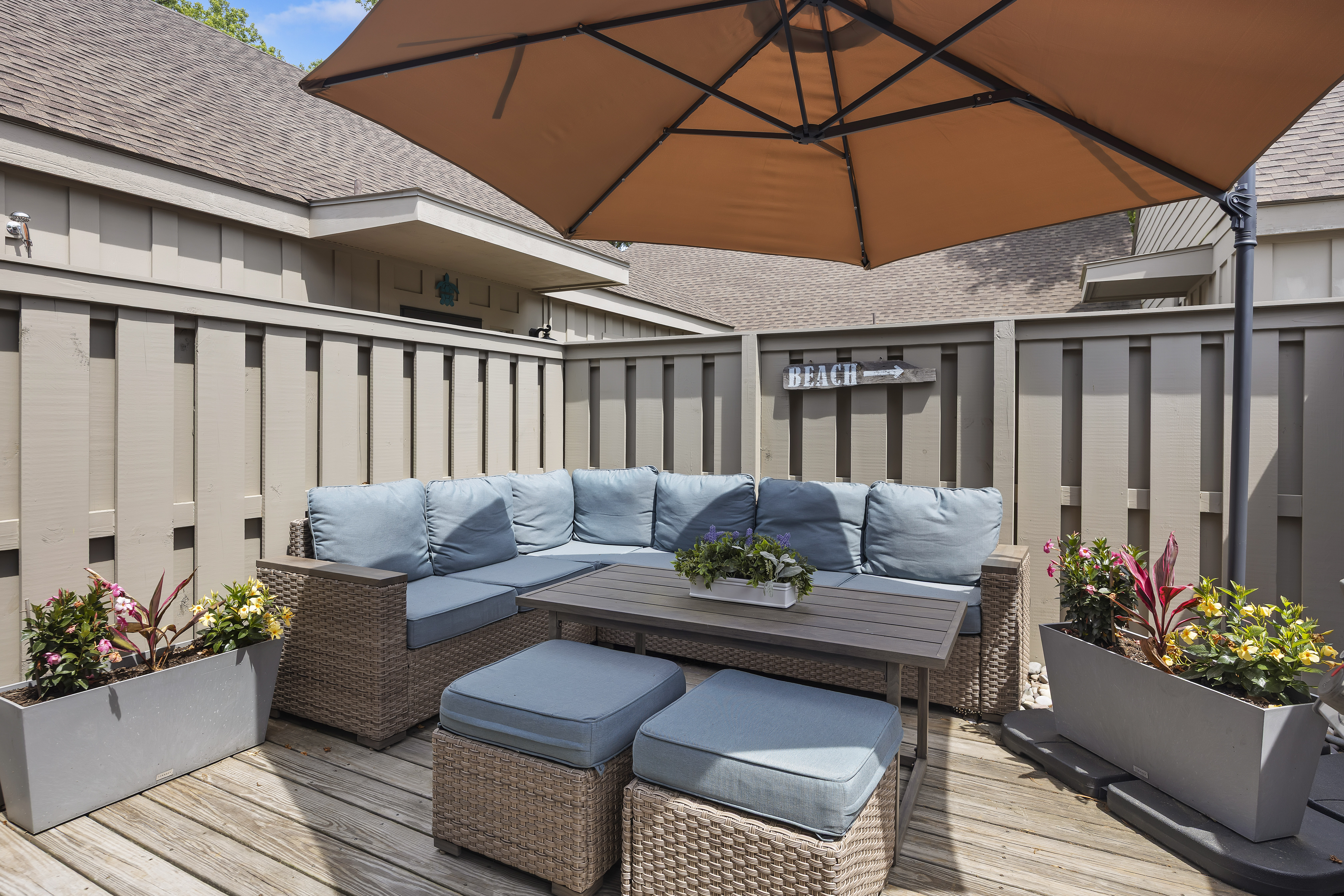 520 Queens Grant | Stunning newly furnished outdoor area