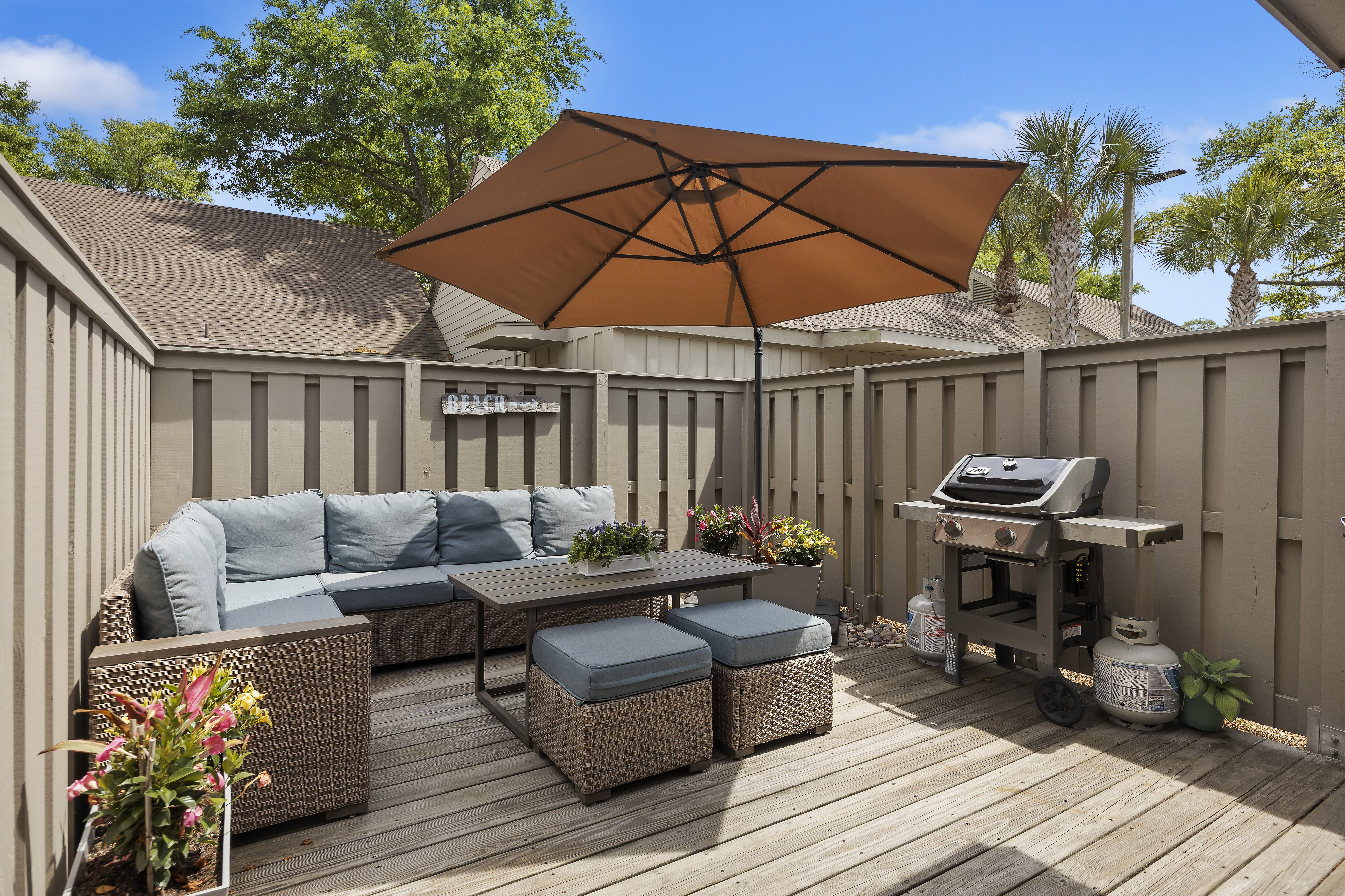 520 Queens Grant | Stunning newly furnished outdoor area