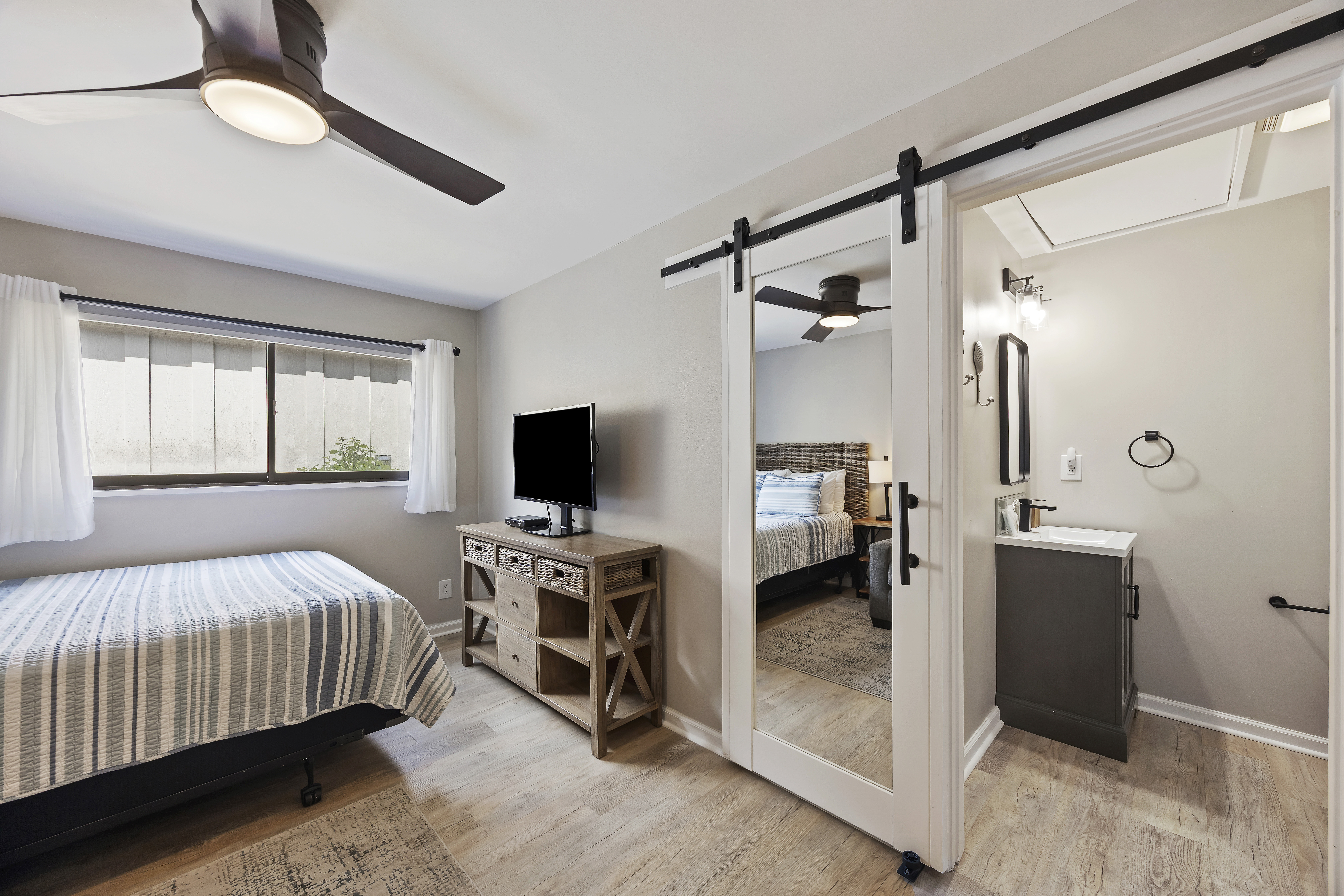520 Queens Grant | Bedroom 2 w/ queen bed & sleeper sofa