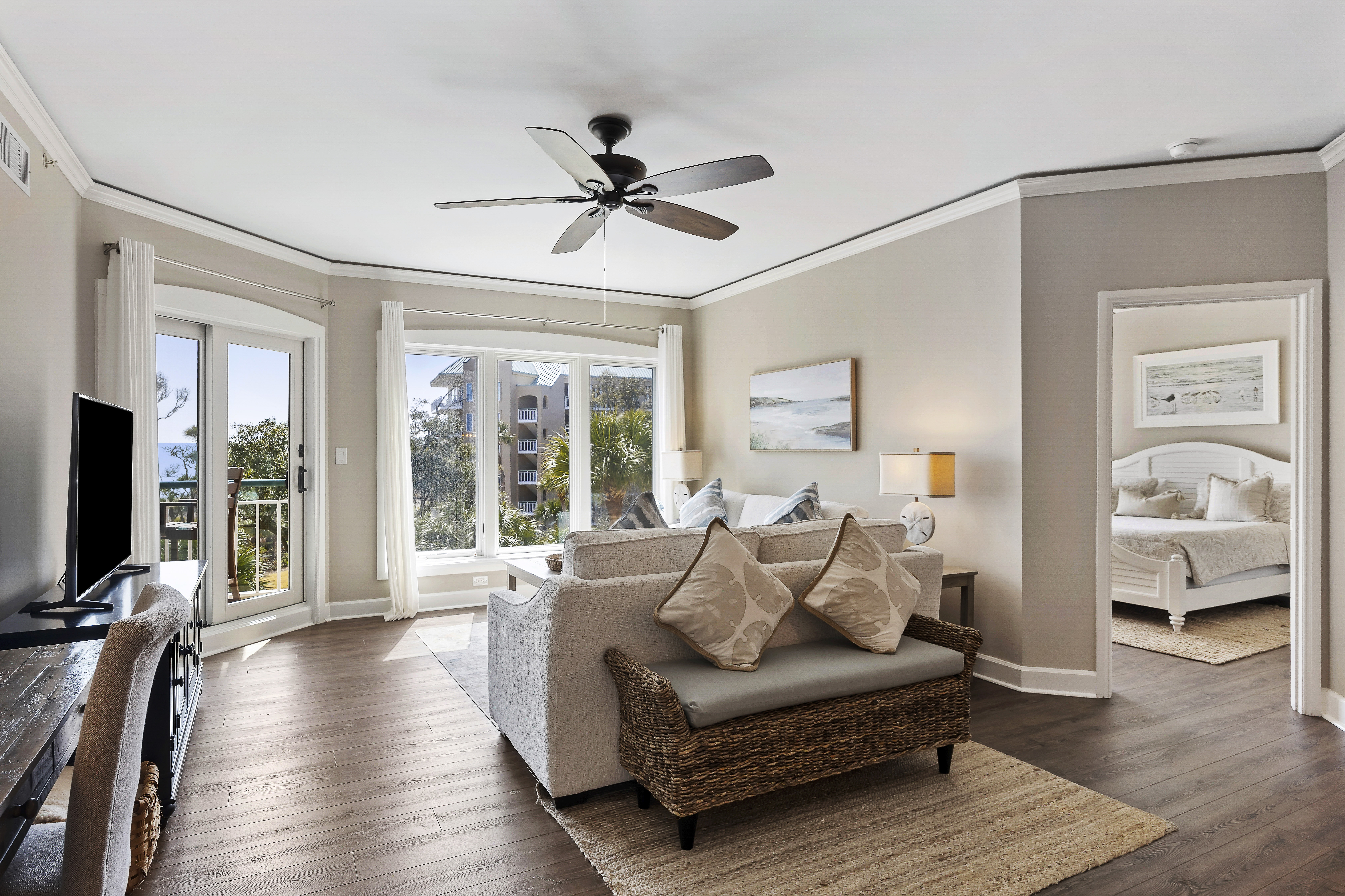 3302 Windsor Court South | Living Room 