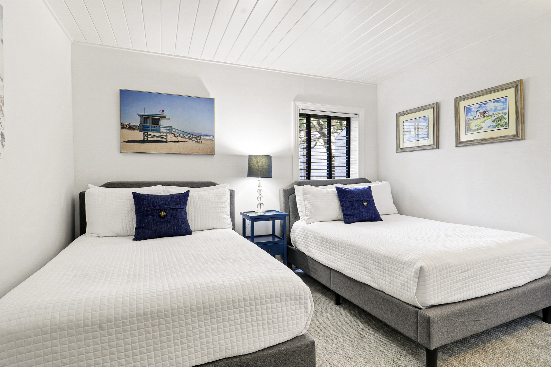 109 Shorewood | Bedroom 2 w/ 2 Double Beds