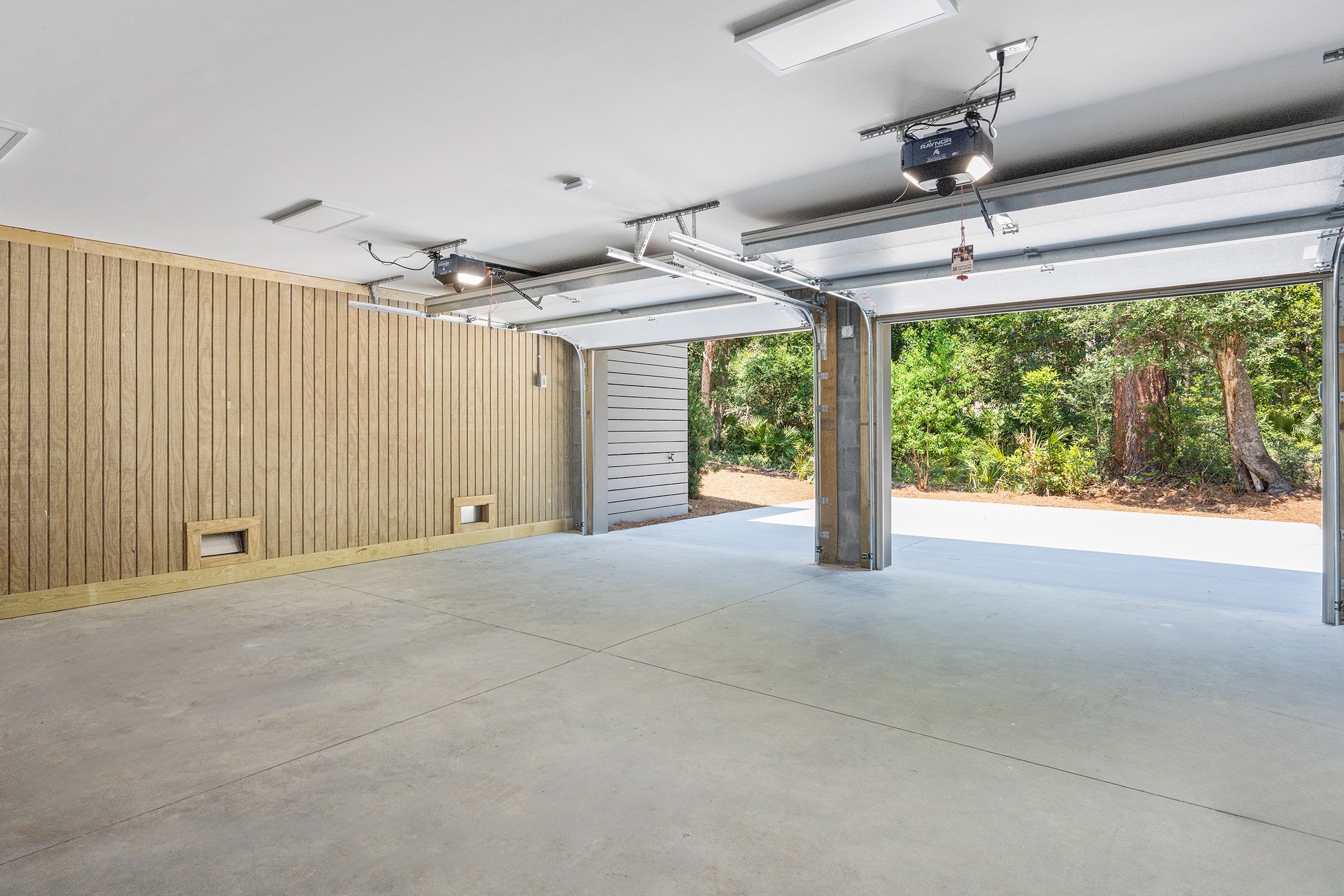 49 Sea Lane | 2 Car Garage parking