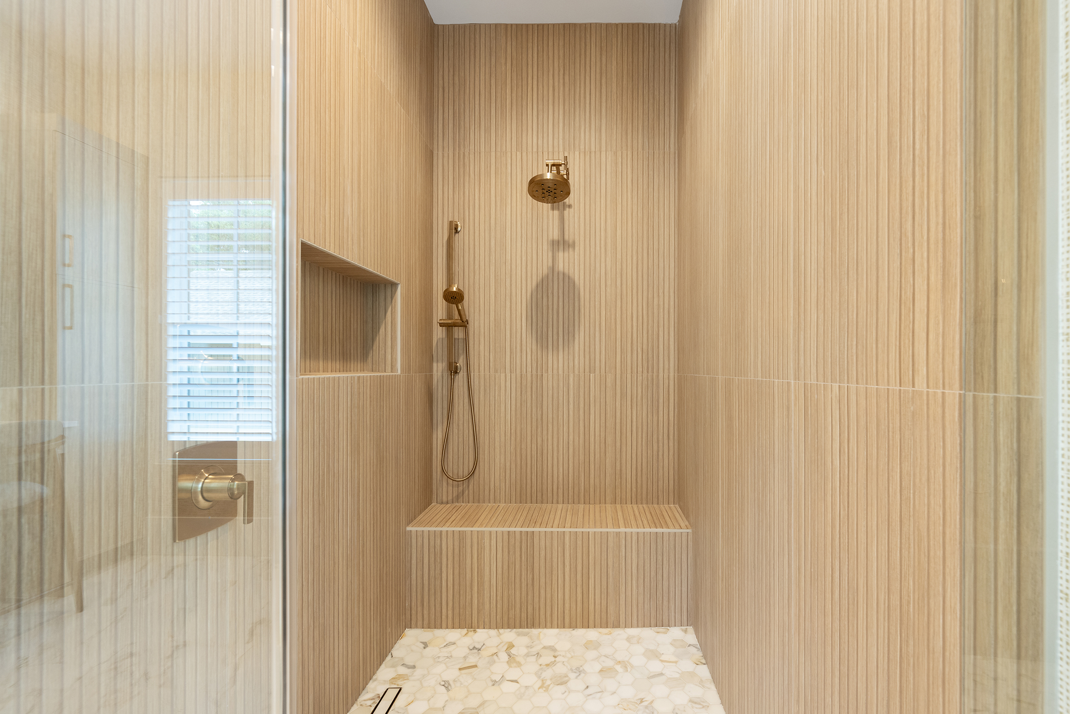 49 Sea Lane | Bedroom 1 full bathroom