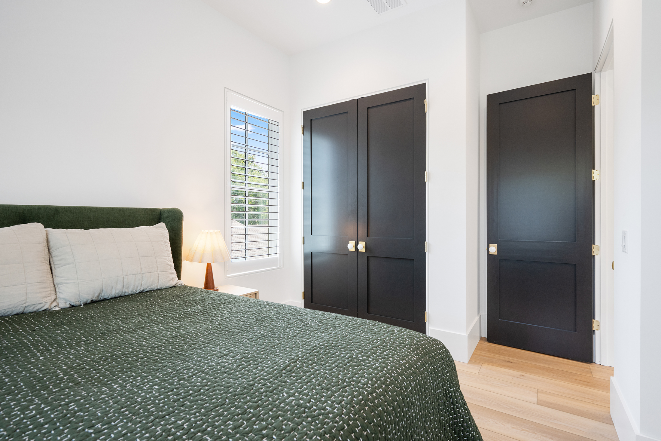 49 Sea Lane | Bedroom 4 Queen bed w/ shared bathroom 