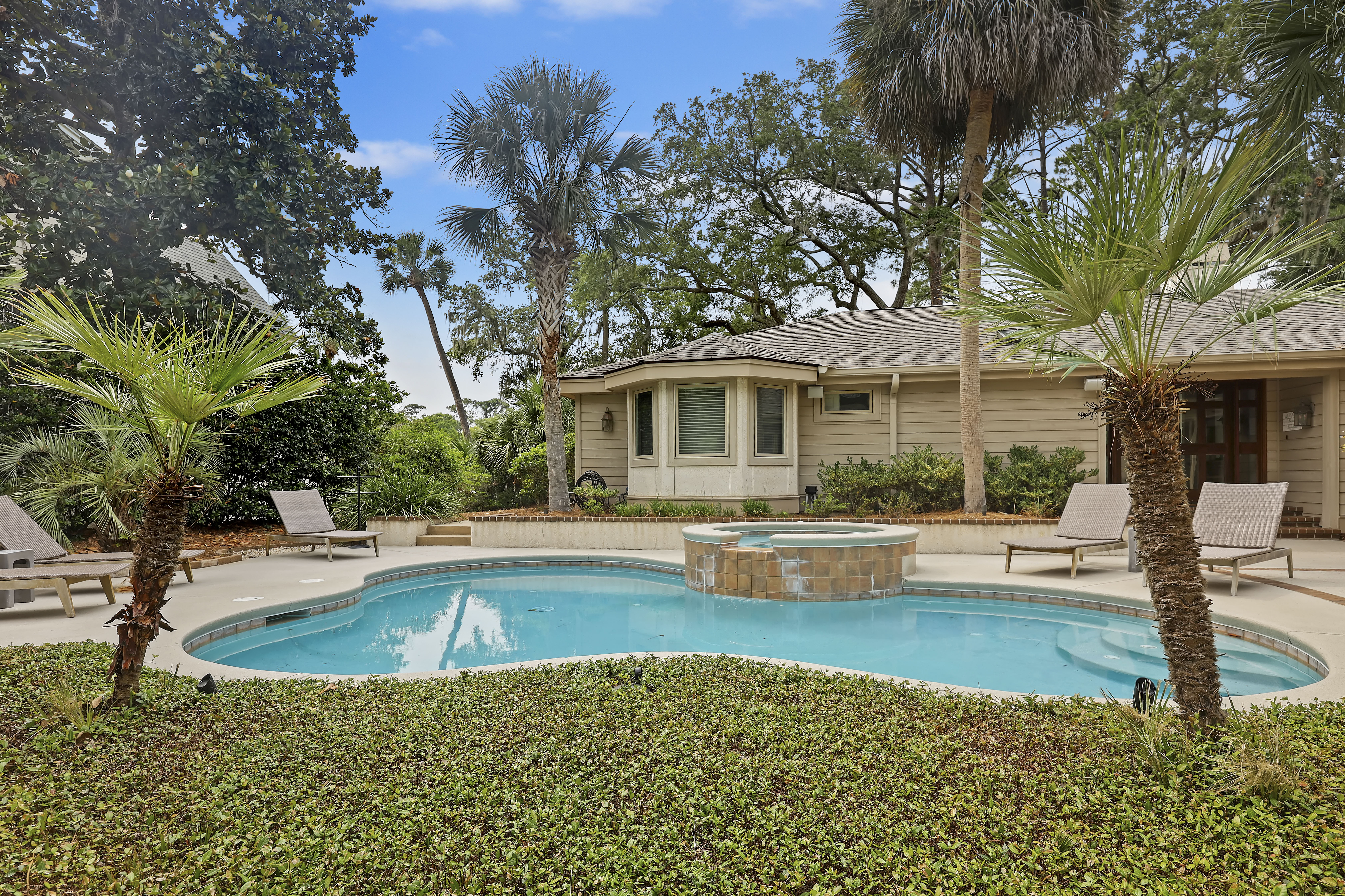 8 Beach Lagoon | Private Pool and Spa