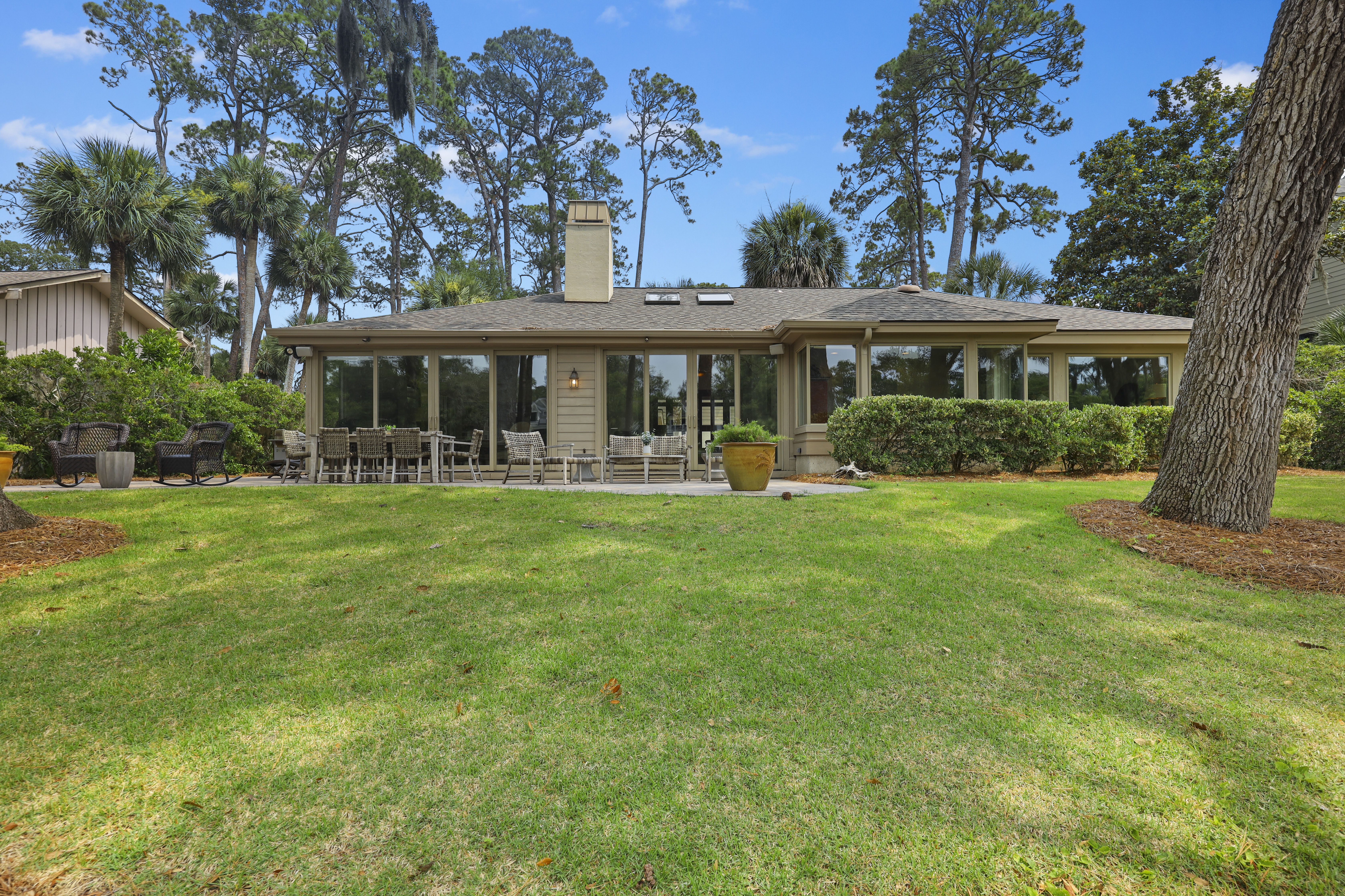 8 Beach Lagoon | Backyard