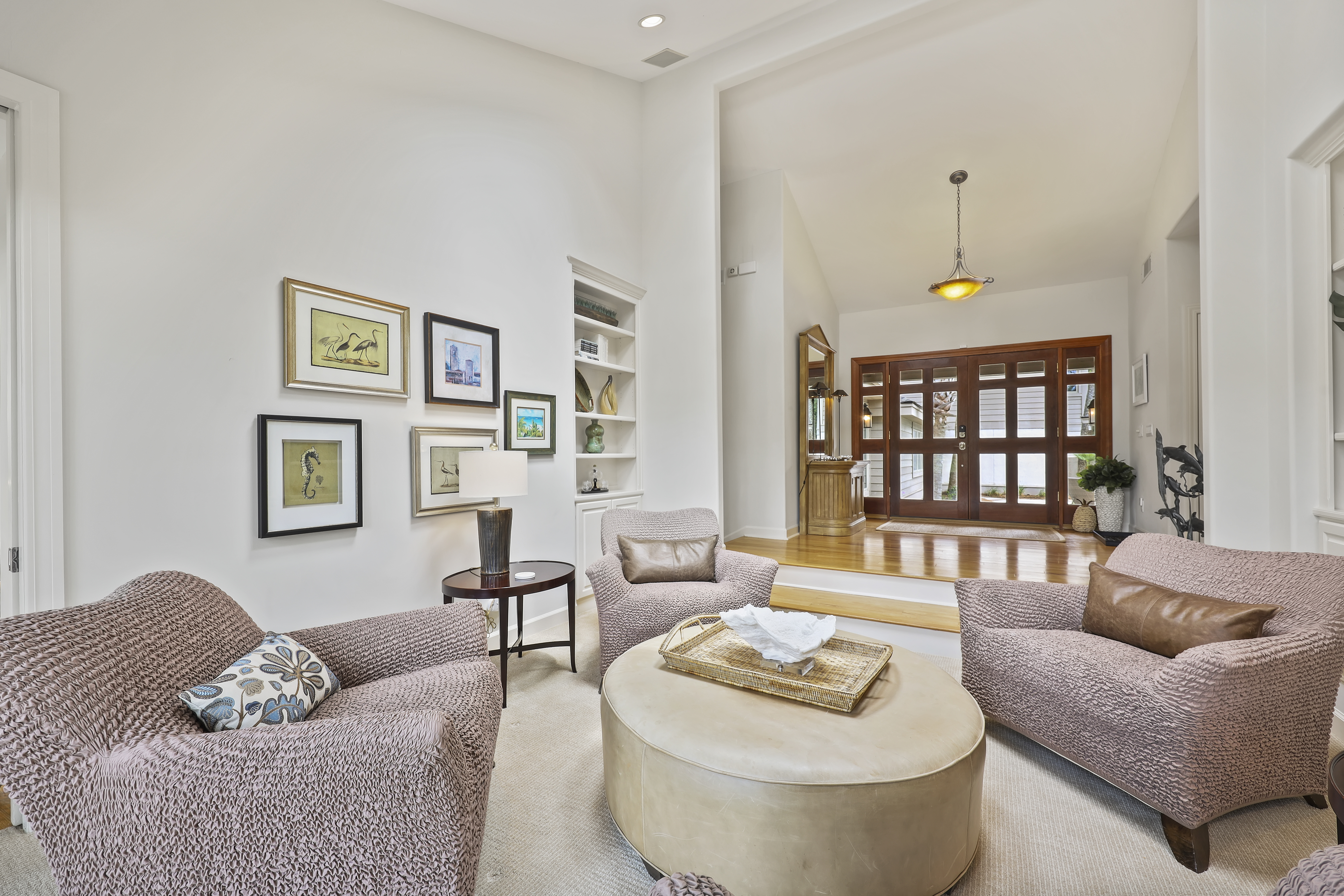 8 Beach Lagoon | Living Room