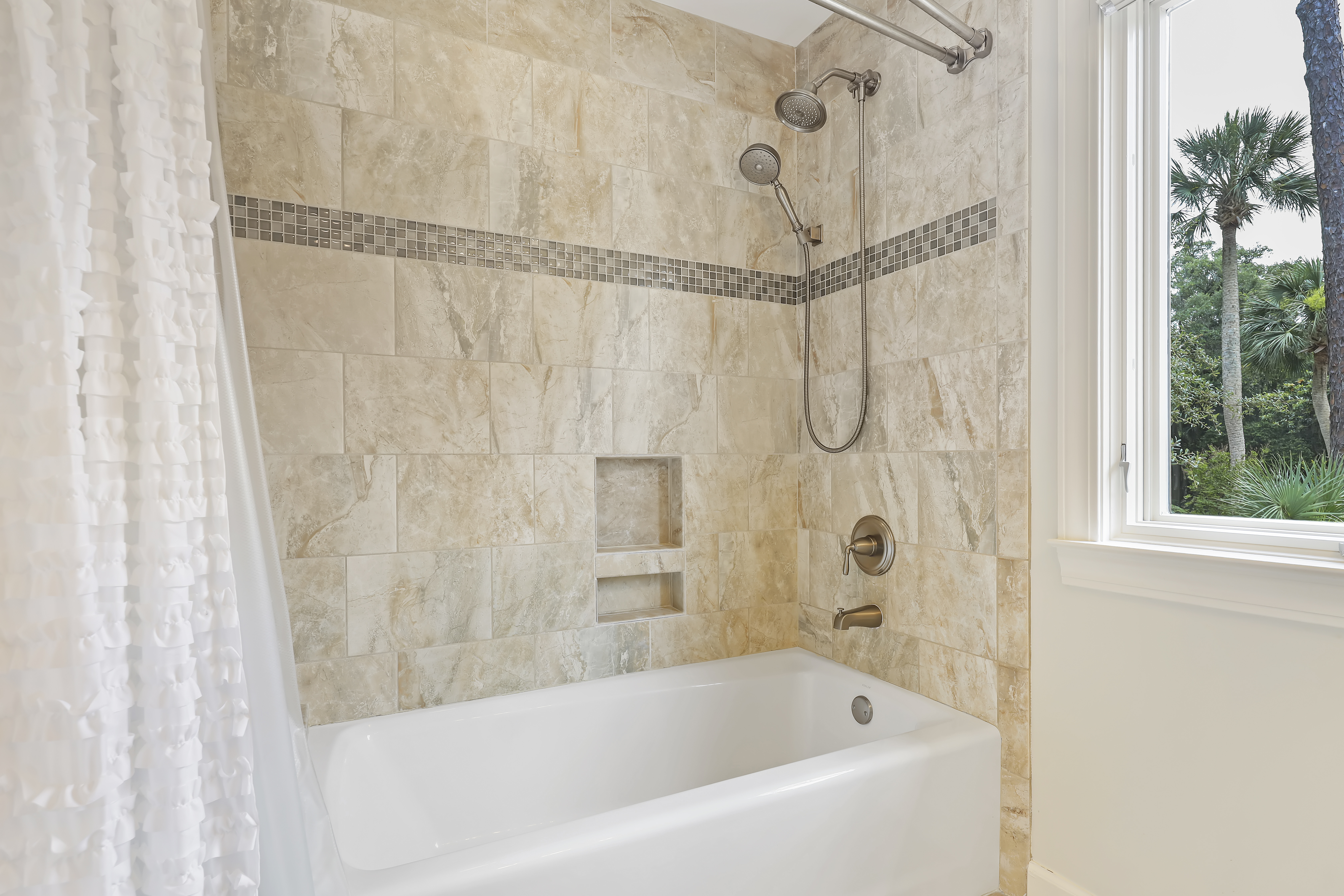 8 Beach Lagoon | Bedroom 5 Bathroom