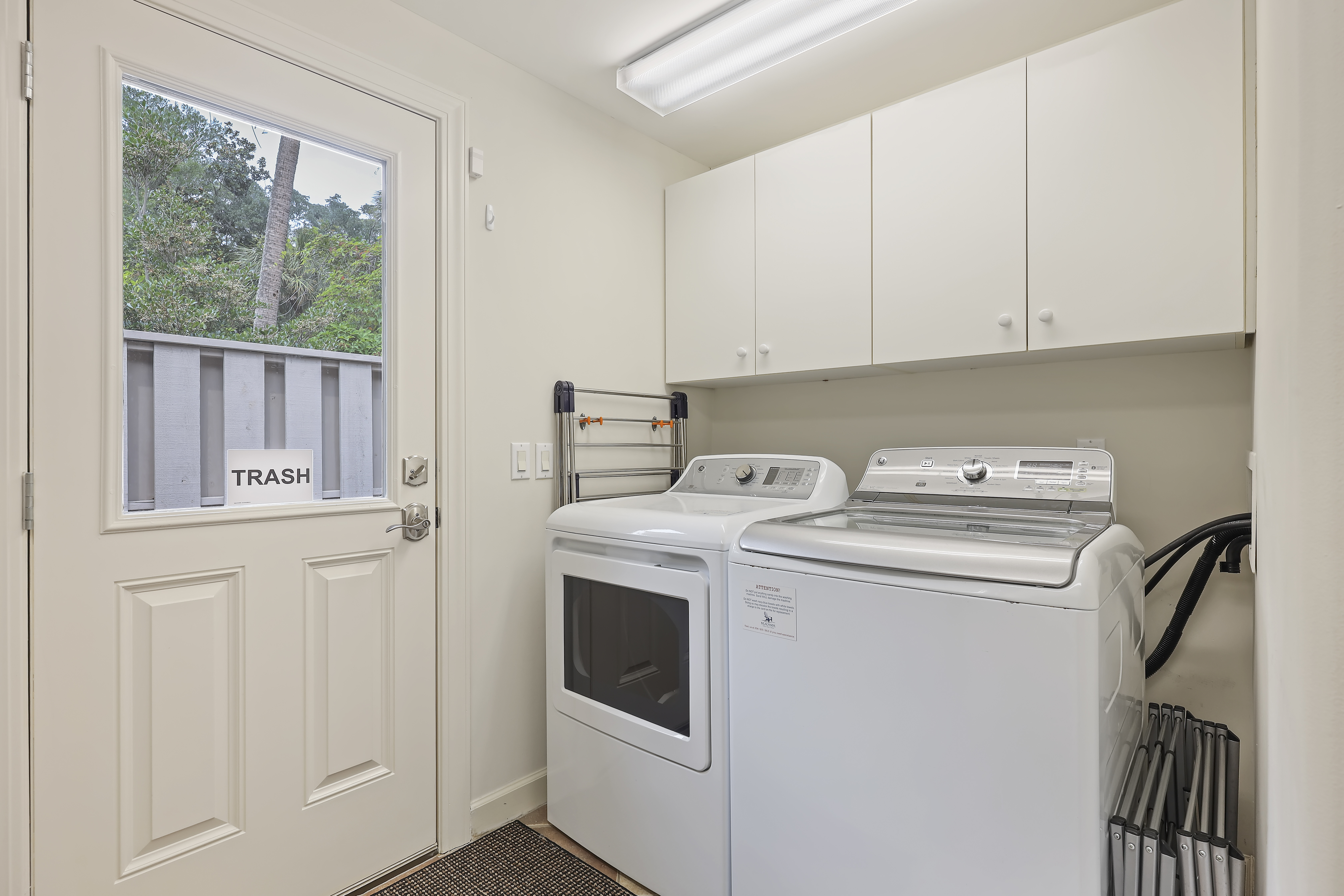8 Beach Lagoon | Laundry Room