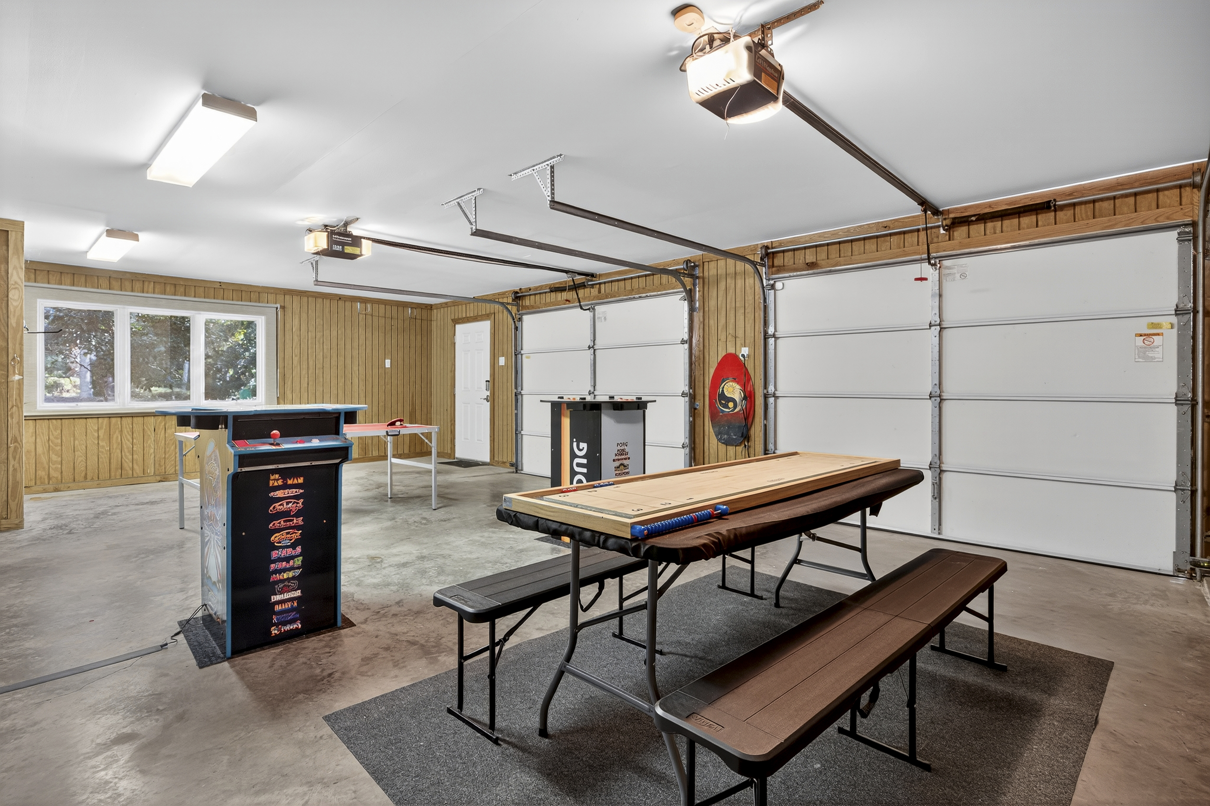 8 Beach Lagoon | Game room w/ ping-pong, foosball & more!