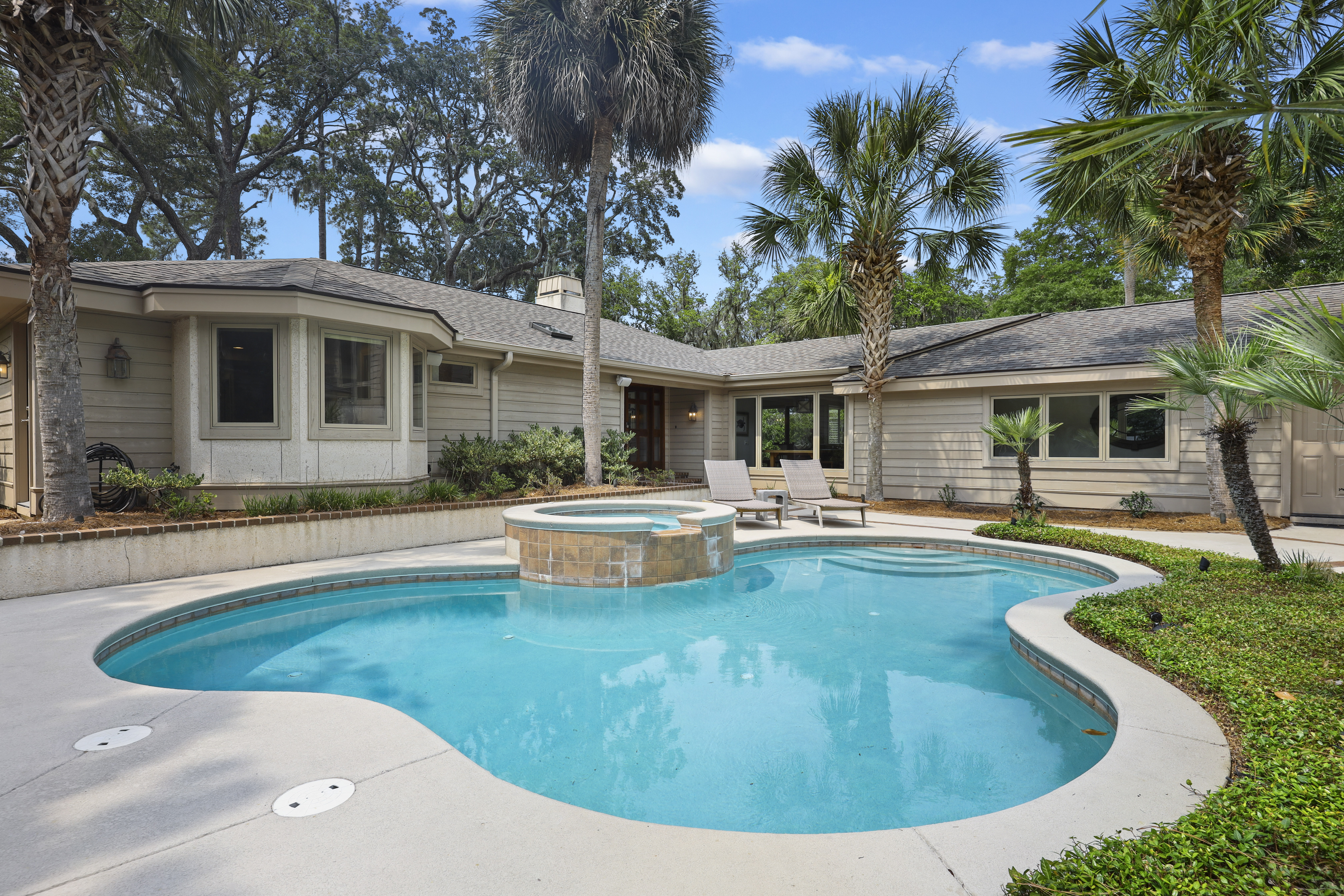 8 Beach Lagoon | Private Pool and Spa